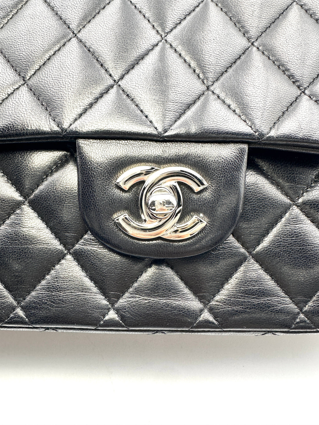 Chanel Classic Flap Black Quilted Lambskin Medium Size Flap Bag With Silver Buckle(13***46) CC1510