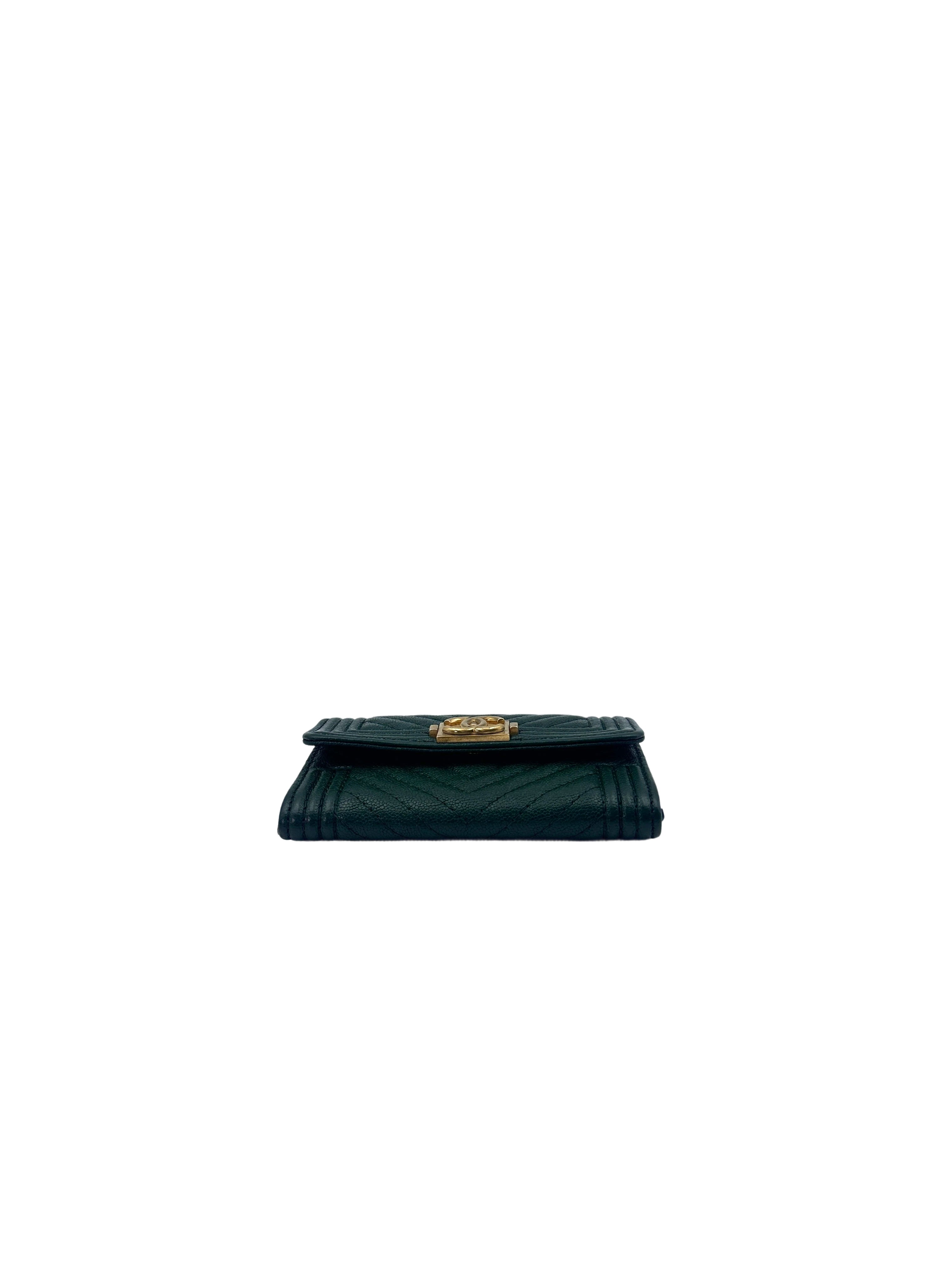 Chanel LeBoy Green Chevron Quilted Leather Flap Wallet With Gold Buckle(26***26) CC1509