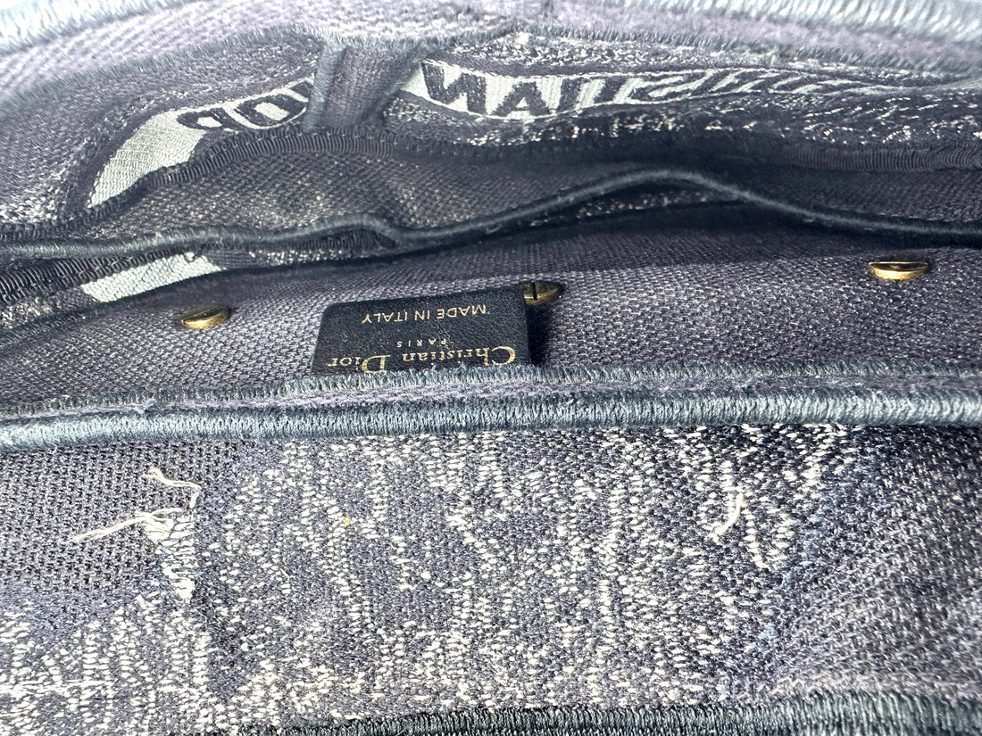 Christian Dior Signature Logo Canvas Embroidered Medium Size Saddle Bag DR553