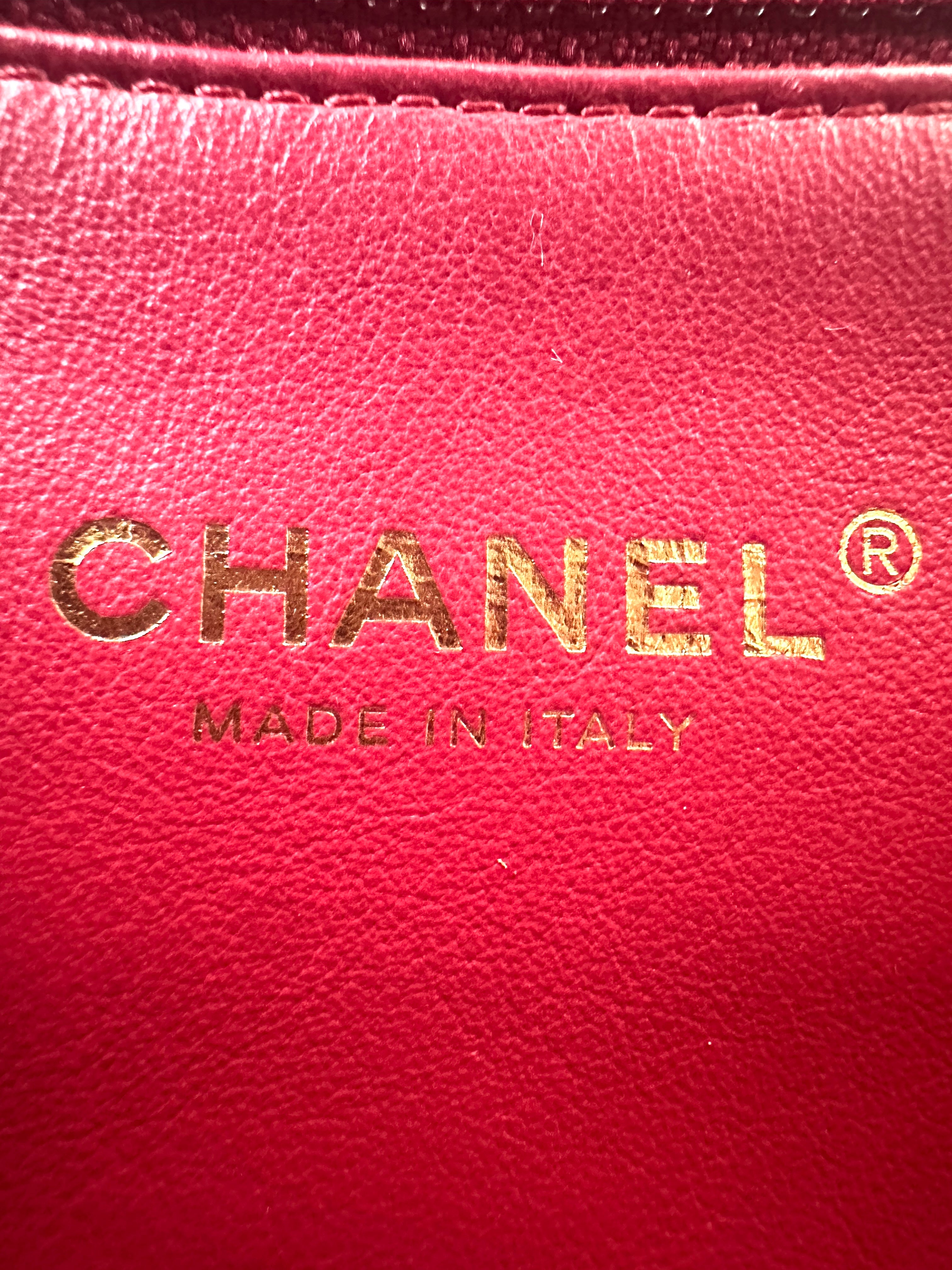 Chanel 22P Black Quilted Leather Mini Flap Bag With Gold Hardware(T2***8C) CC1514
