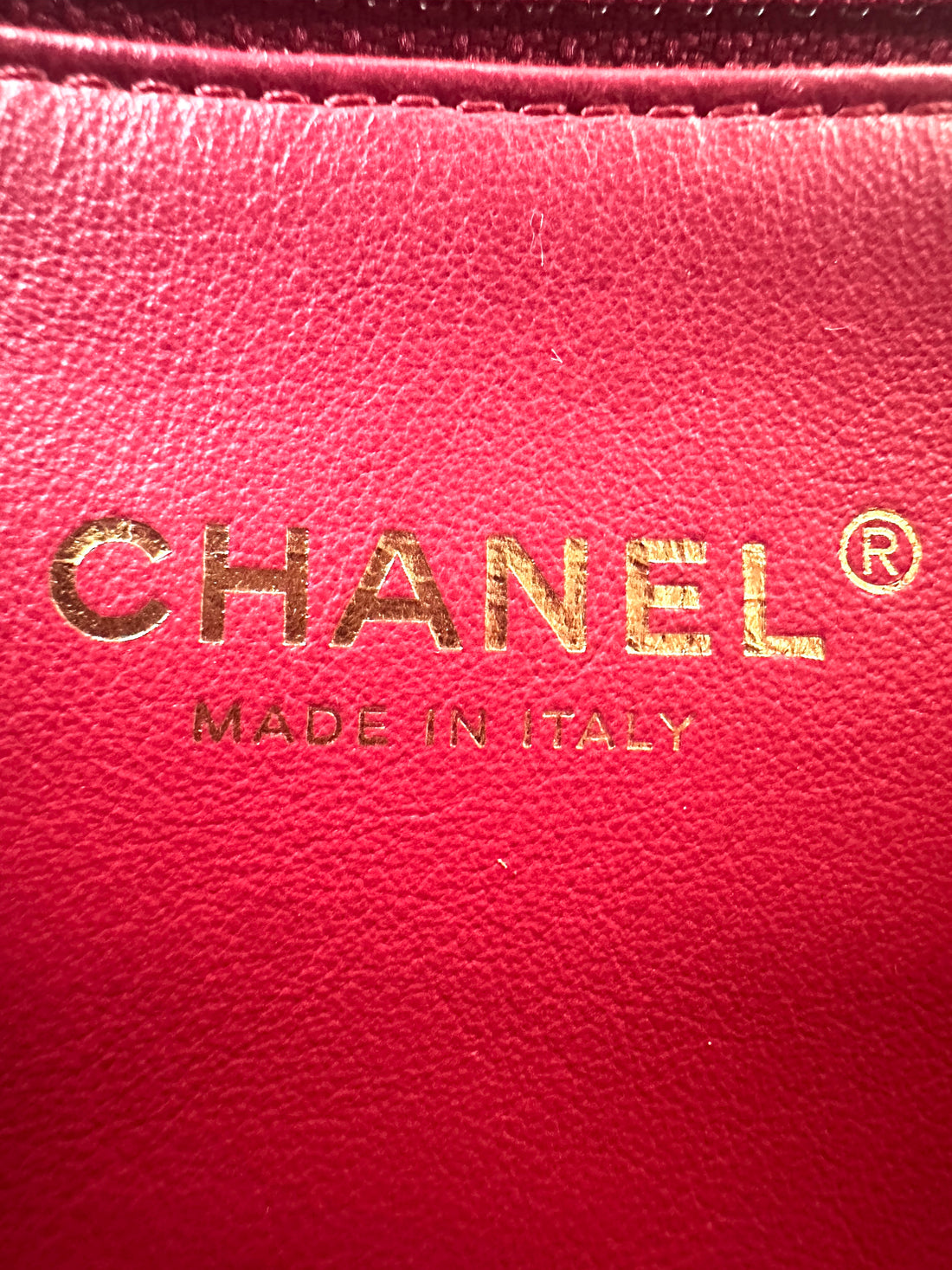 Chanel 22P Black Quilted Leather Mini Flap Bag With Gold Hardware(T2***8C) CC1514