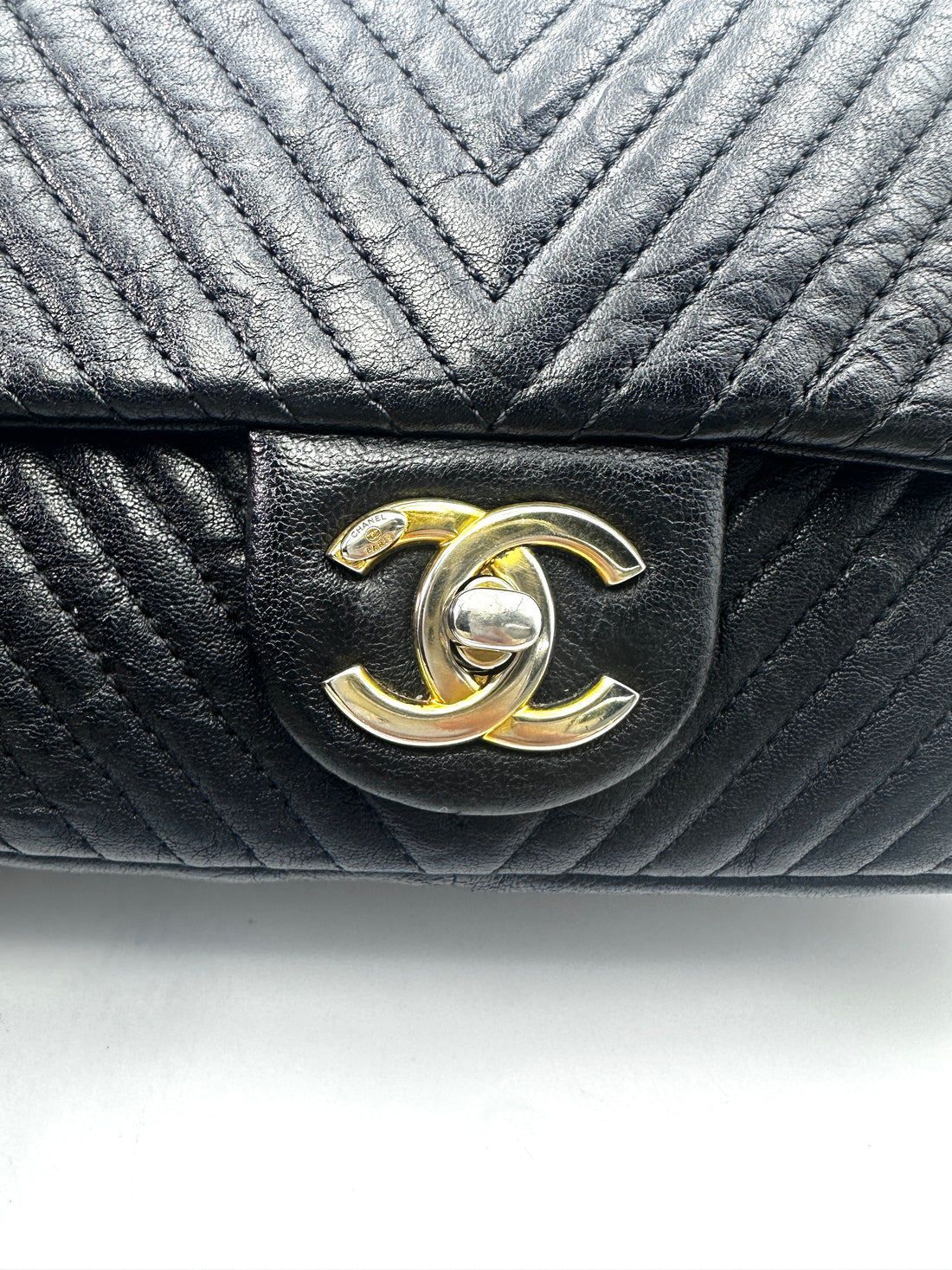 Chanel Classic Flap Black Chevron Quilted Leather Flap Bag With Gold Buckle(22***64) CC1513