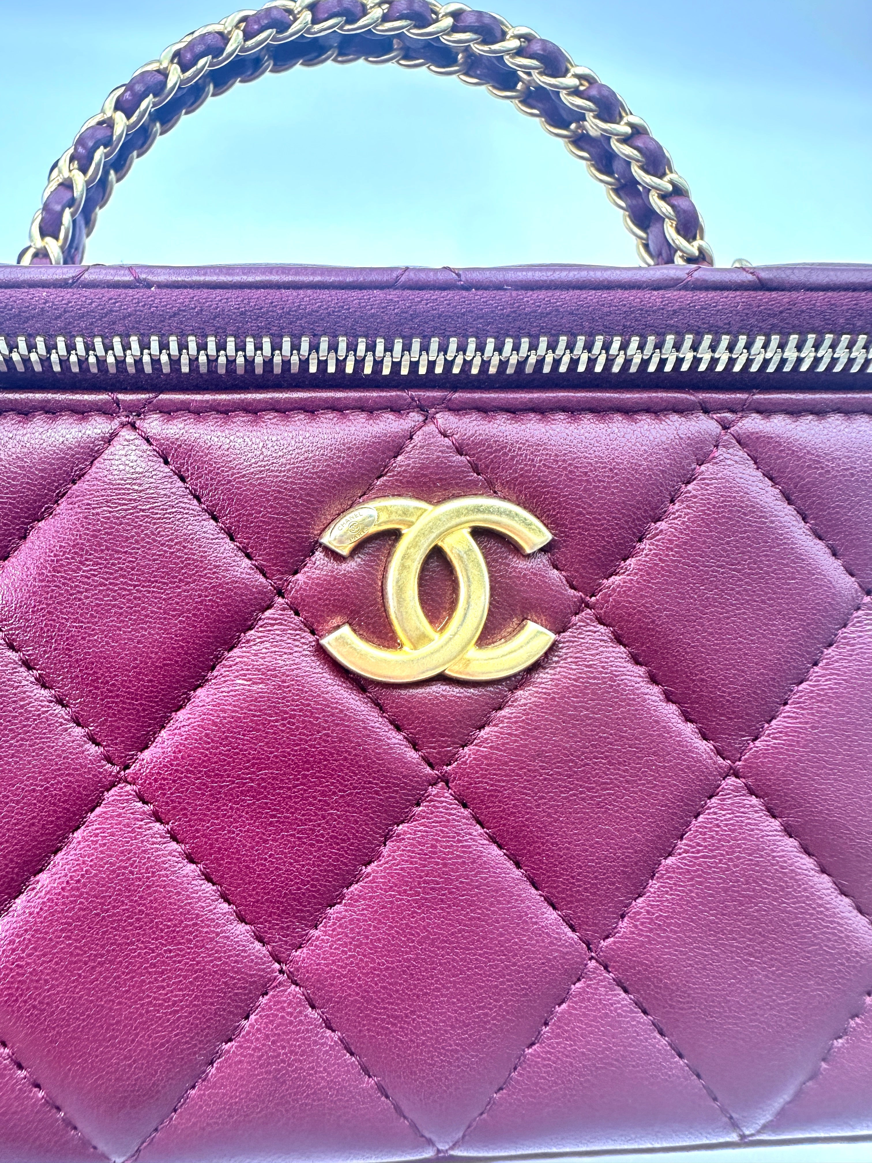 Chanel Dark Red Quilted Leather Top Handle Vanity Case(A4***EH) CC1515