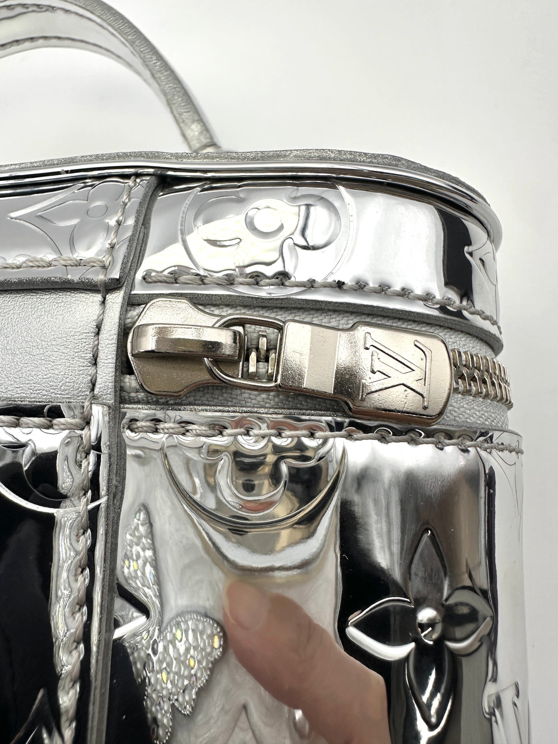 Louis Vuitton LV Ski Silver Monogram Miroir Canvas Handle Vanity LV2107