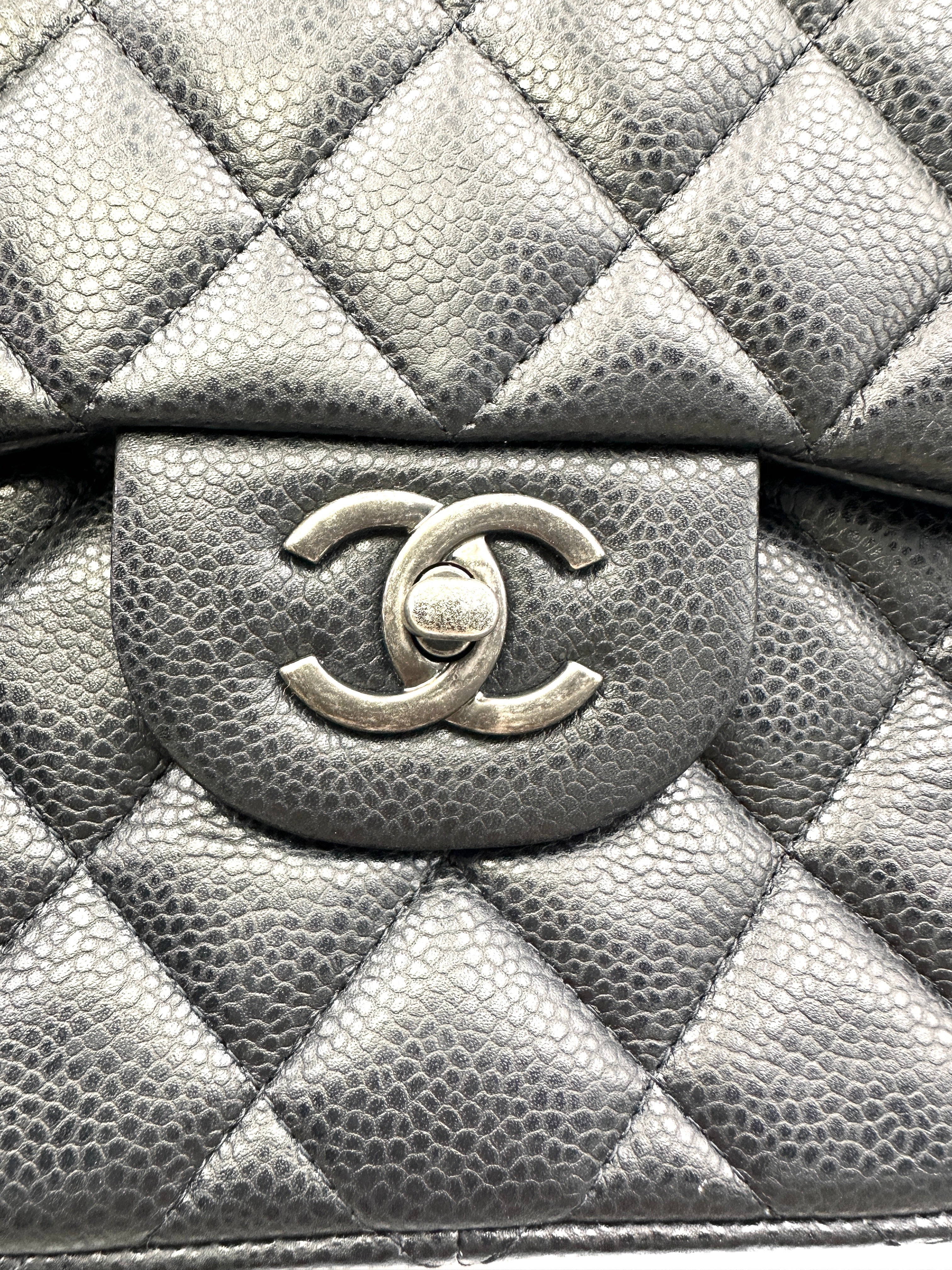 Chanel Classic Flap Black Quilted Calfskin Shoulder Bag(21***98) CC1520