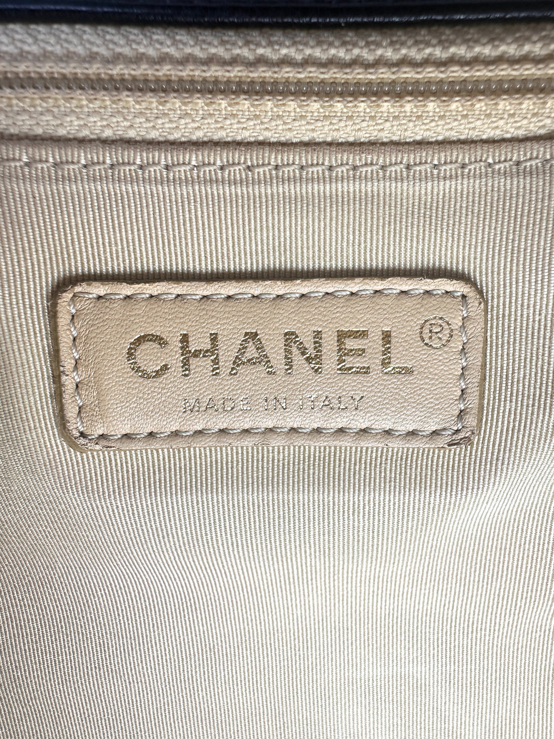 Chanel Label Click Black Quilted Calfskin Shoulder Bag With Gold Hardware(23***81) CC1527