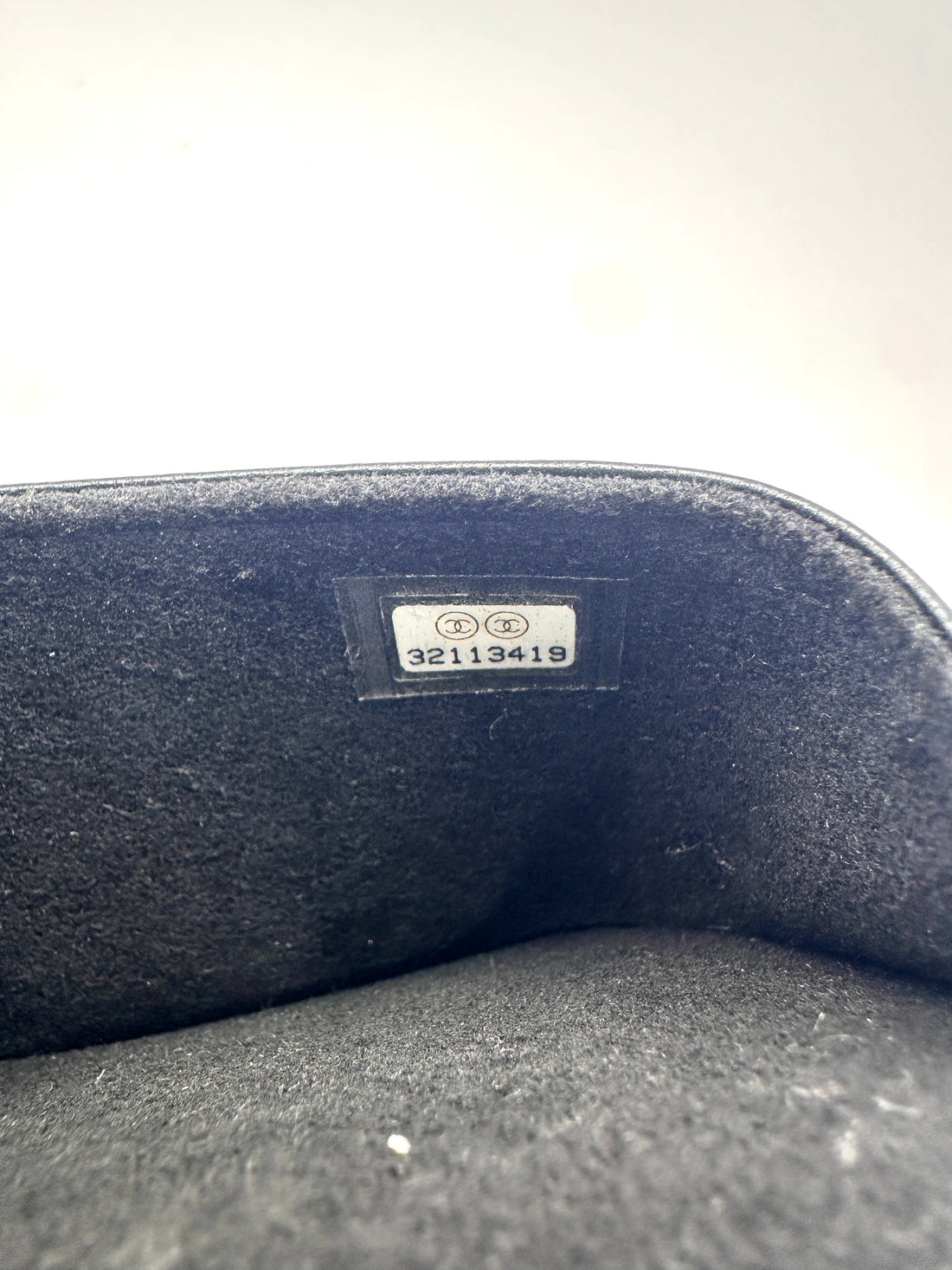 Chanel 22P Black Quilted Leather Chain Glasses Case Bag(32***19) CC1525