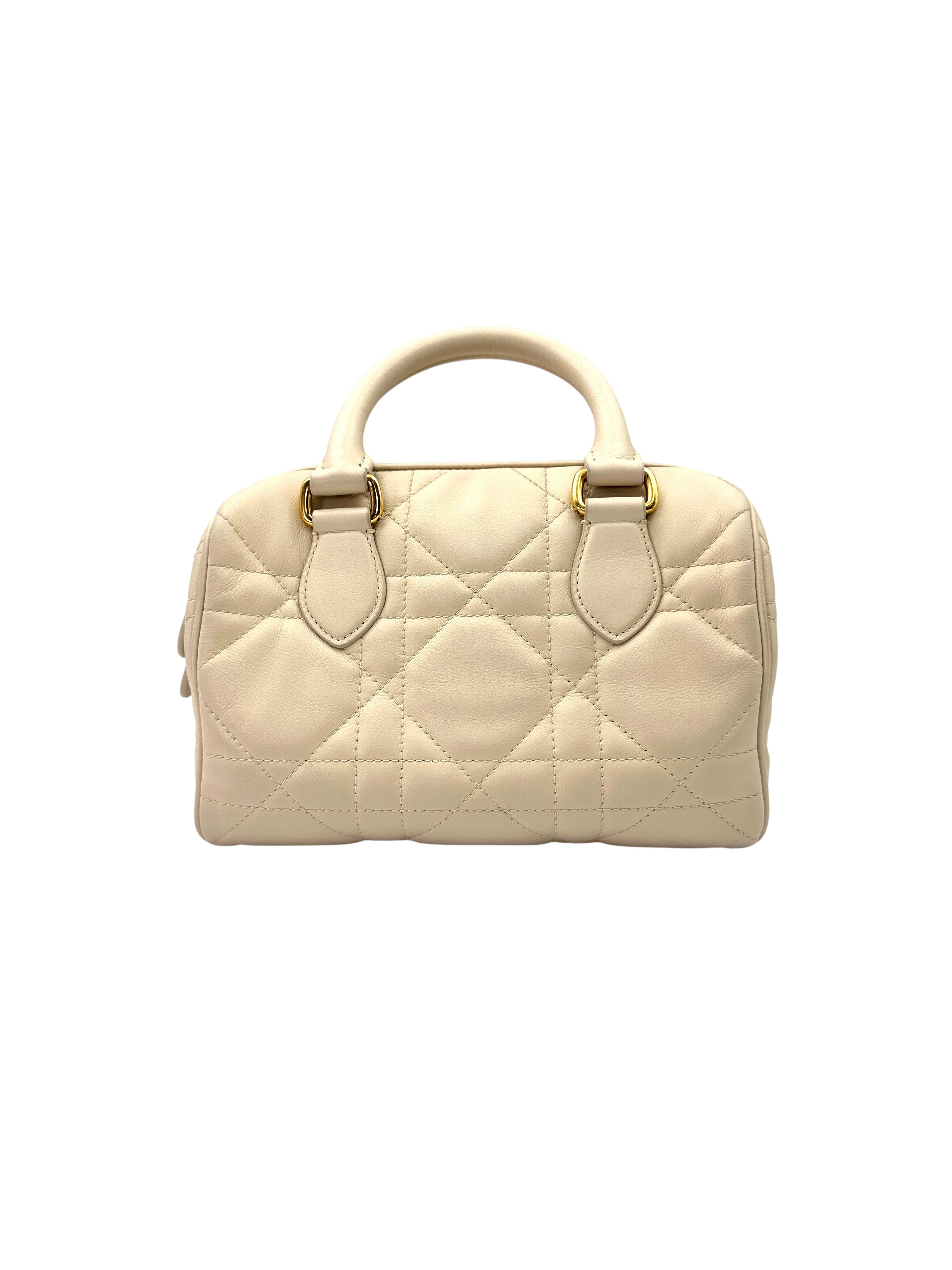 Christian Dior Dior Groove White Macrocannage Leather Handle Bag IRIS071