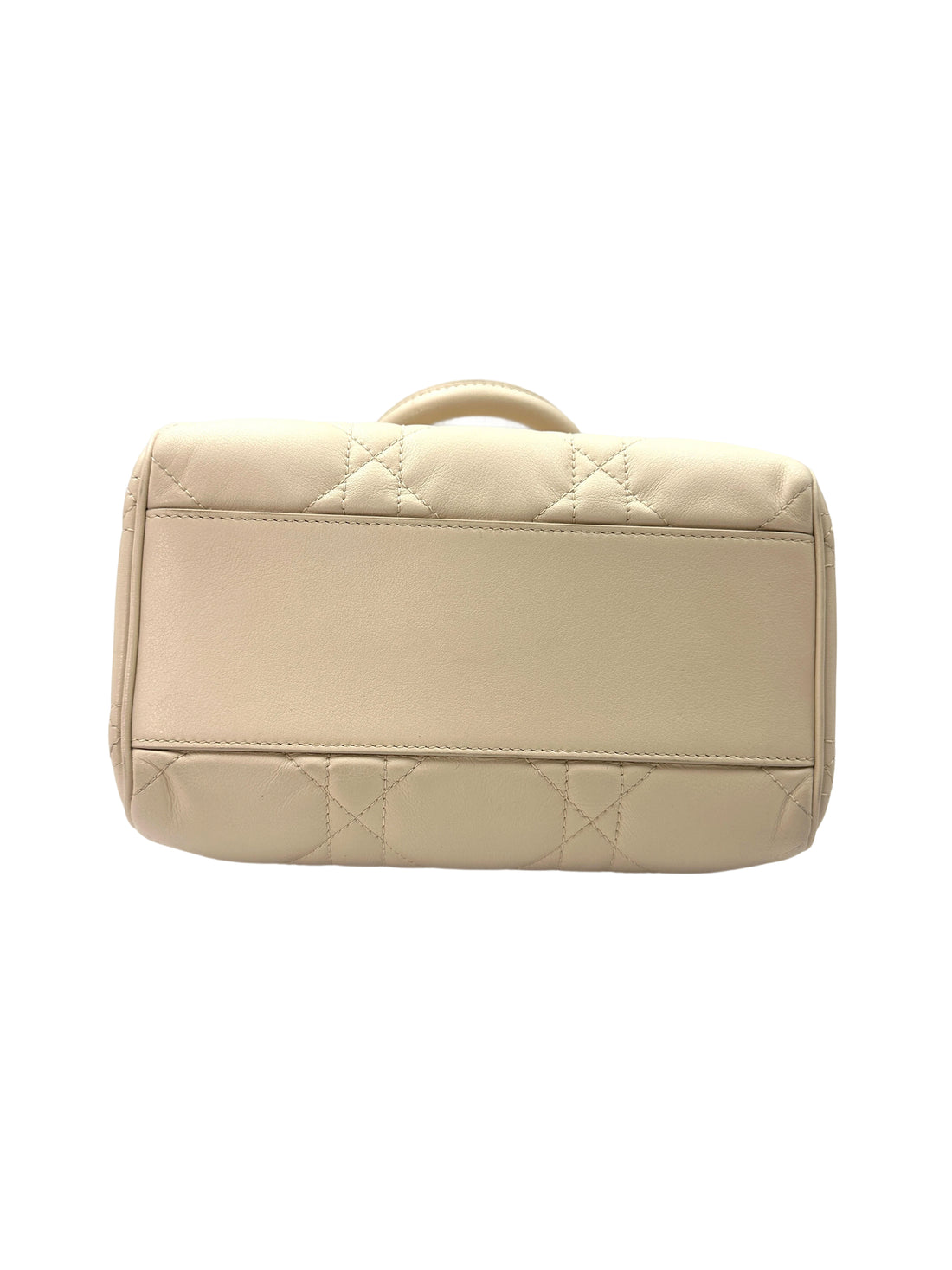 Christian Dior Dior Groove White Macrocannage Leather Handle Bag IRIS071