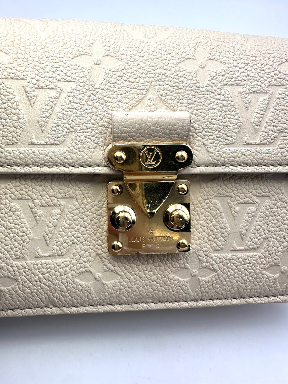 Louis Vuitton White Monogram Empreinte Leather Wallet On Chain Metis LV2122