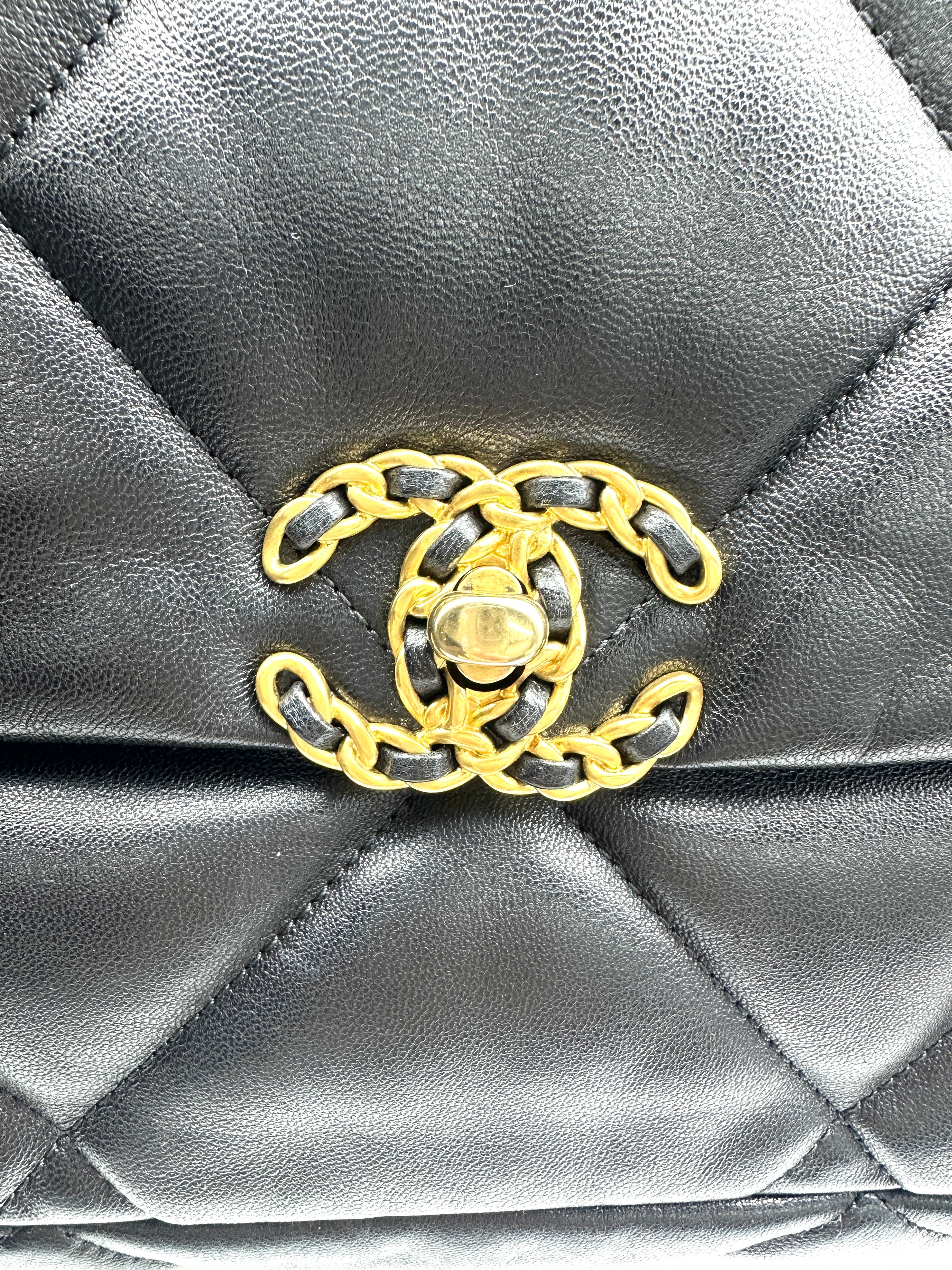 Chanel 19Bag Black Quilted Leather Flap Bag With Gold Hardware(31***90) CC1529