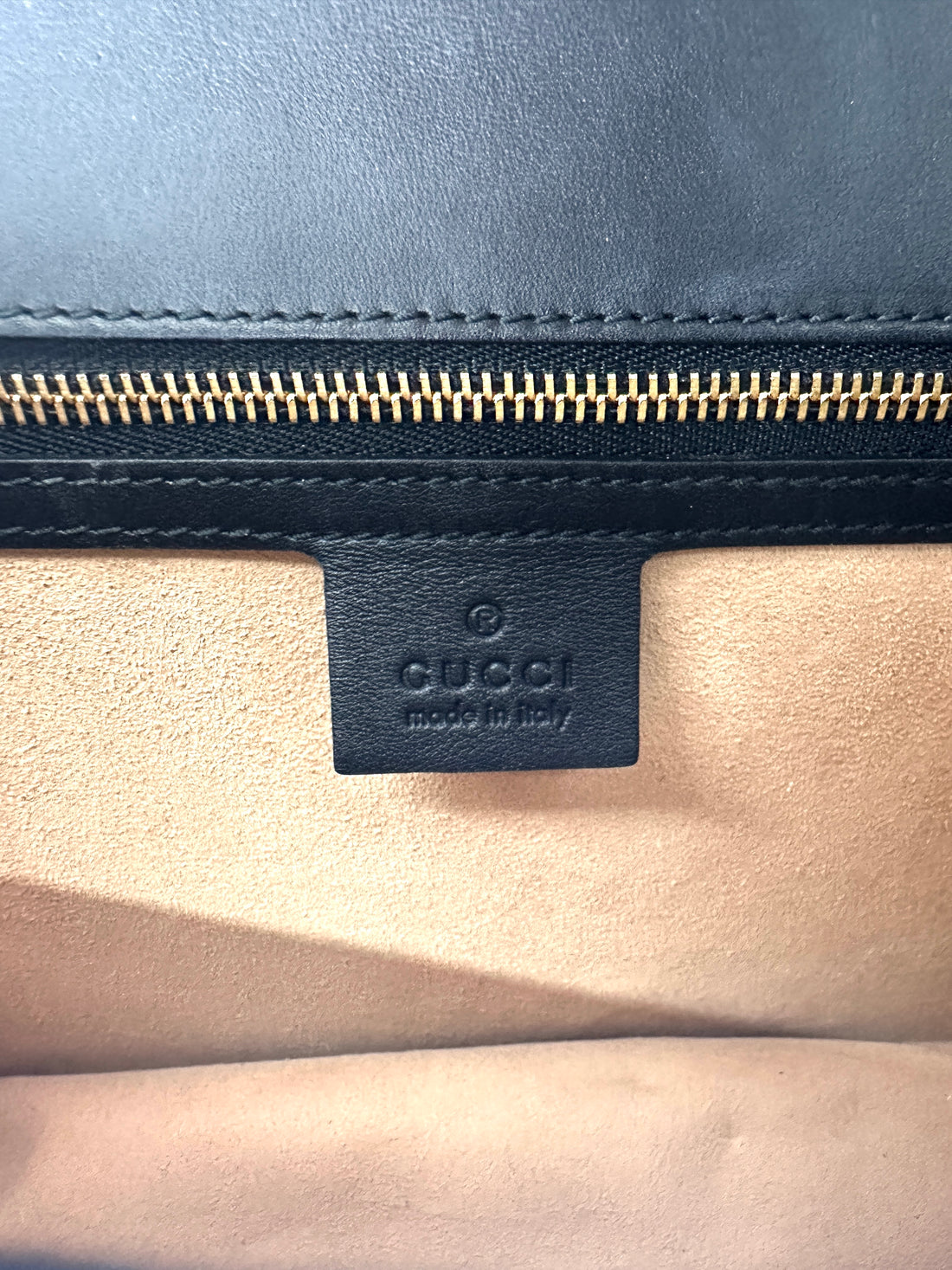 Gucci Sylvie Black Tweed Leather Medium Size Handle Bag GG760