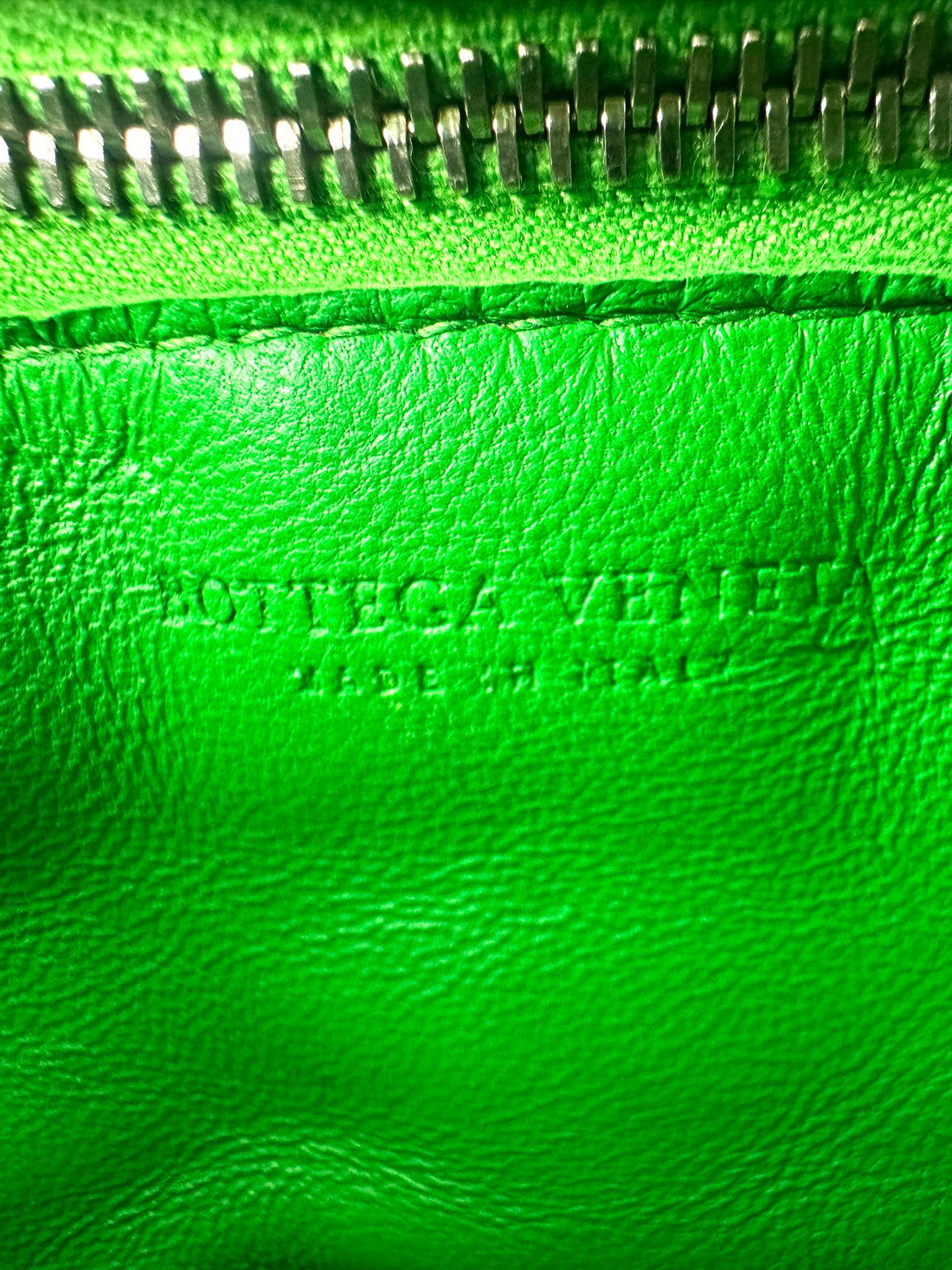 Bottega Veneta Padded Cassette Green Leather Small Size Shoulder Bag BV109