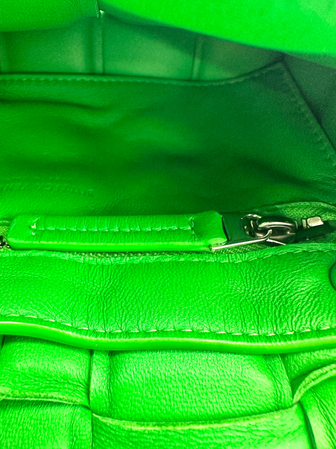 Bottega Veneta Padded Cassette Green Leather Small Size Shoulder Bag BV109