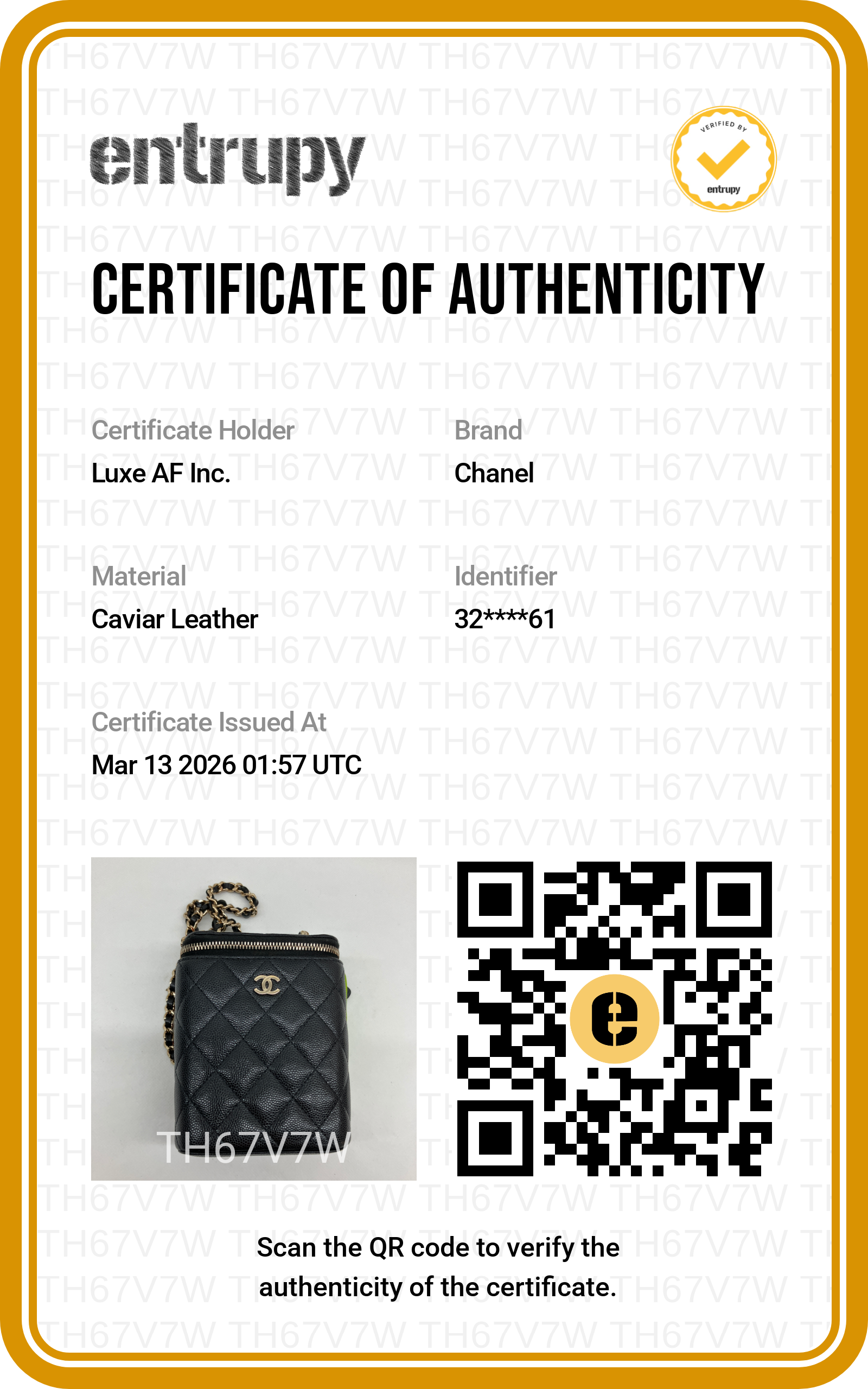 Chanel Black Quilted Leather Vertical Vanity Case(32***61) IRIS088