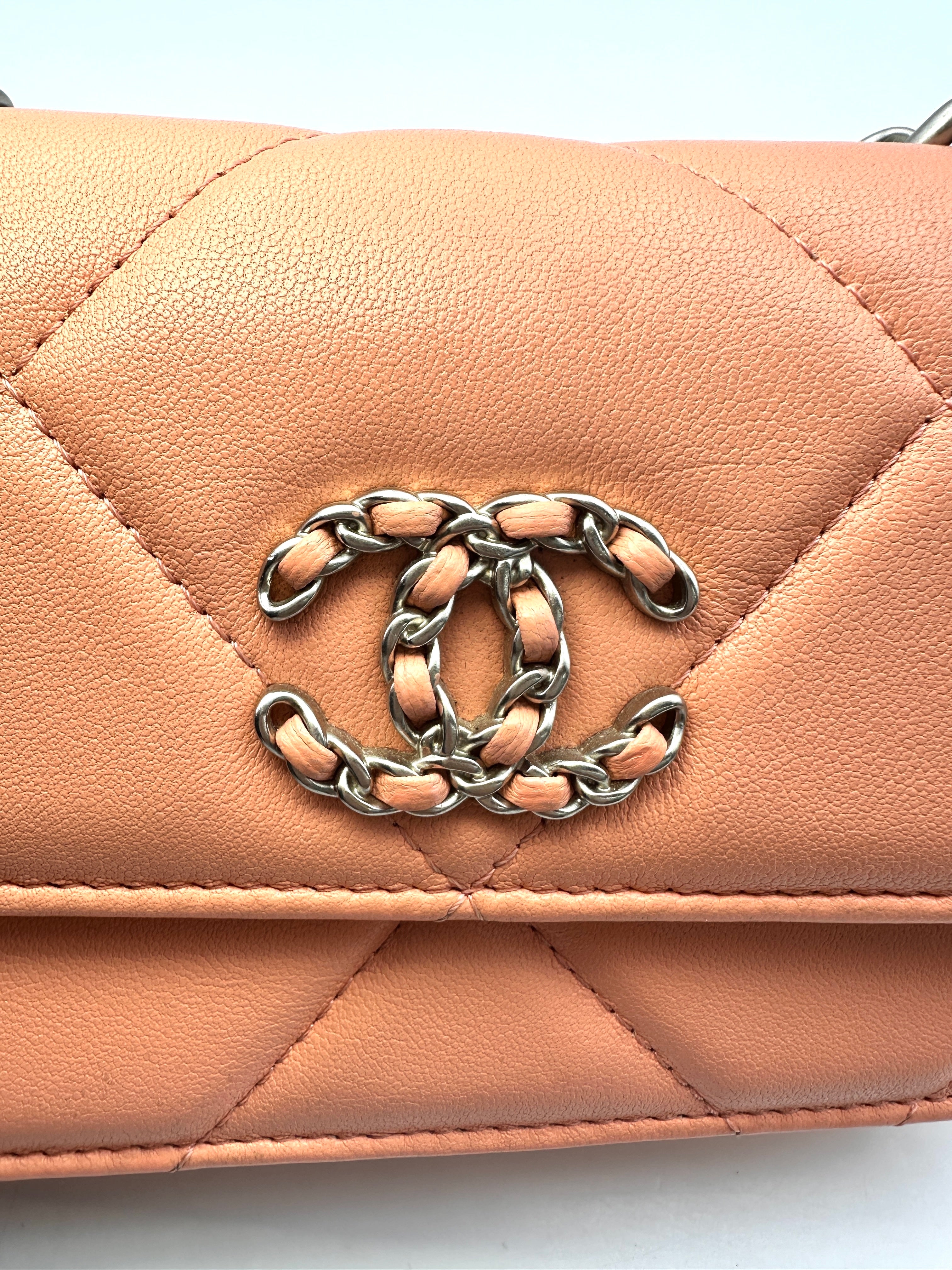 Chanel 19Bag Orange Quilted Leather Wallet On Chain(AL***95) CC1539