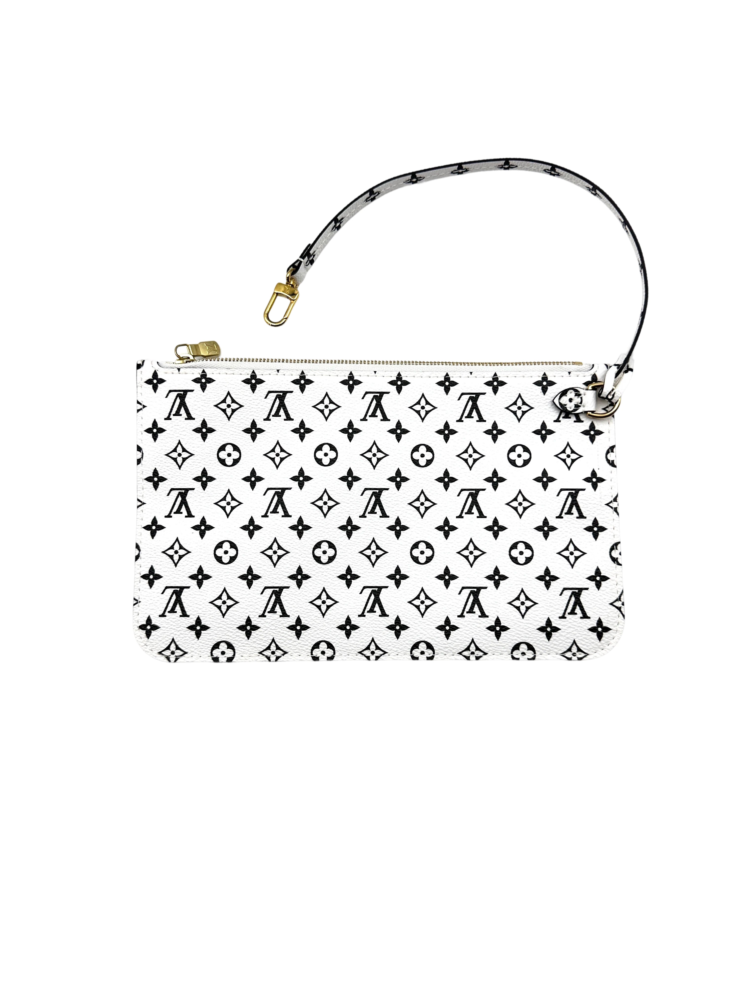 Louis Vuitton Summer 2019 Neverfull MM Green/White Giant Monogram Leather Handle Bag LV2150