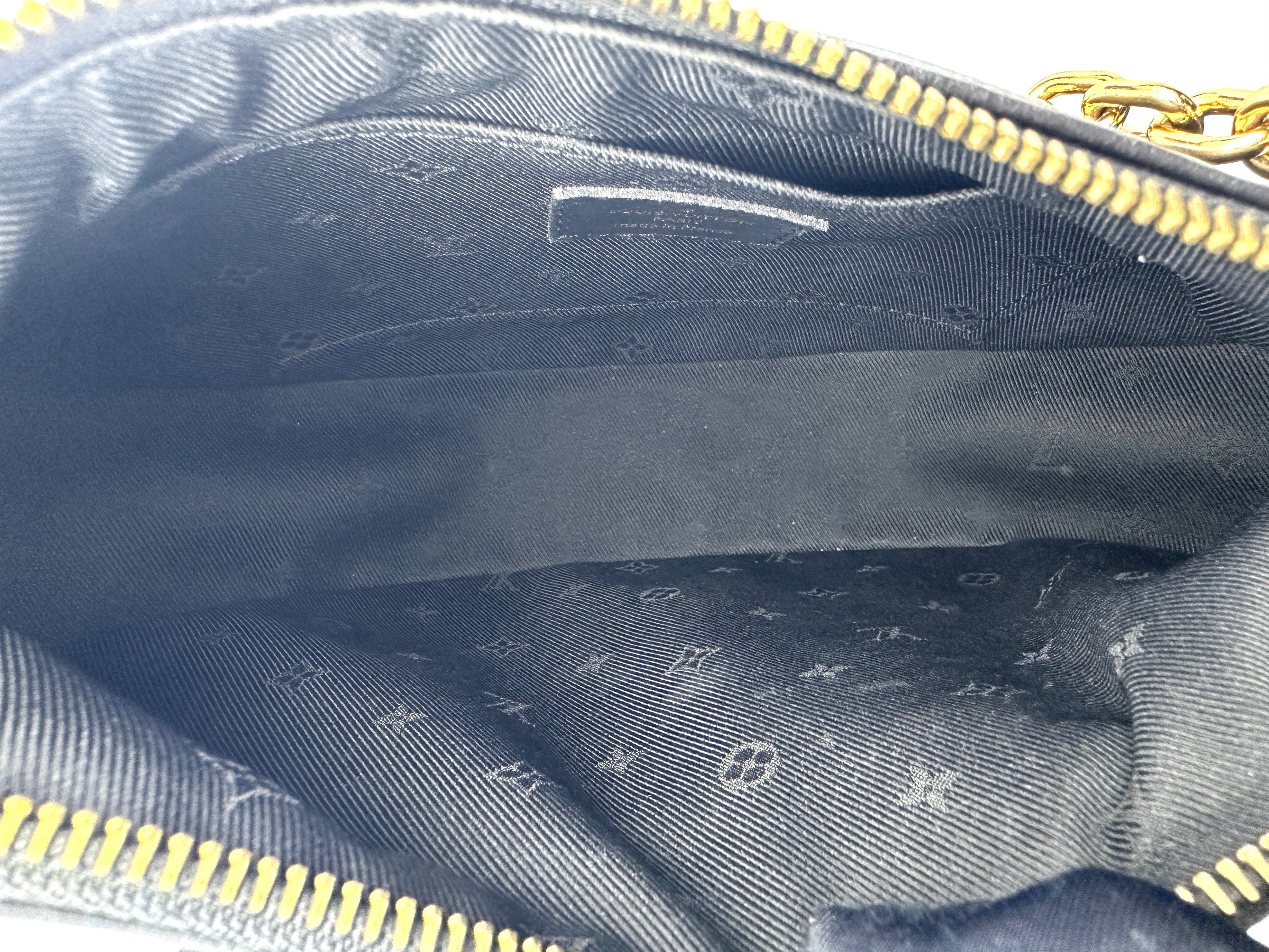 Louis Vuitton Over The Moon Black Bubblegram Quilted Leather Shoulder Bag LV2155