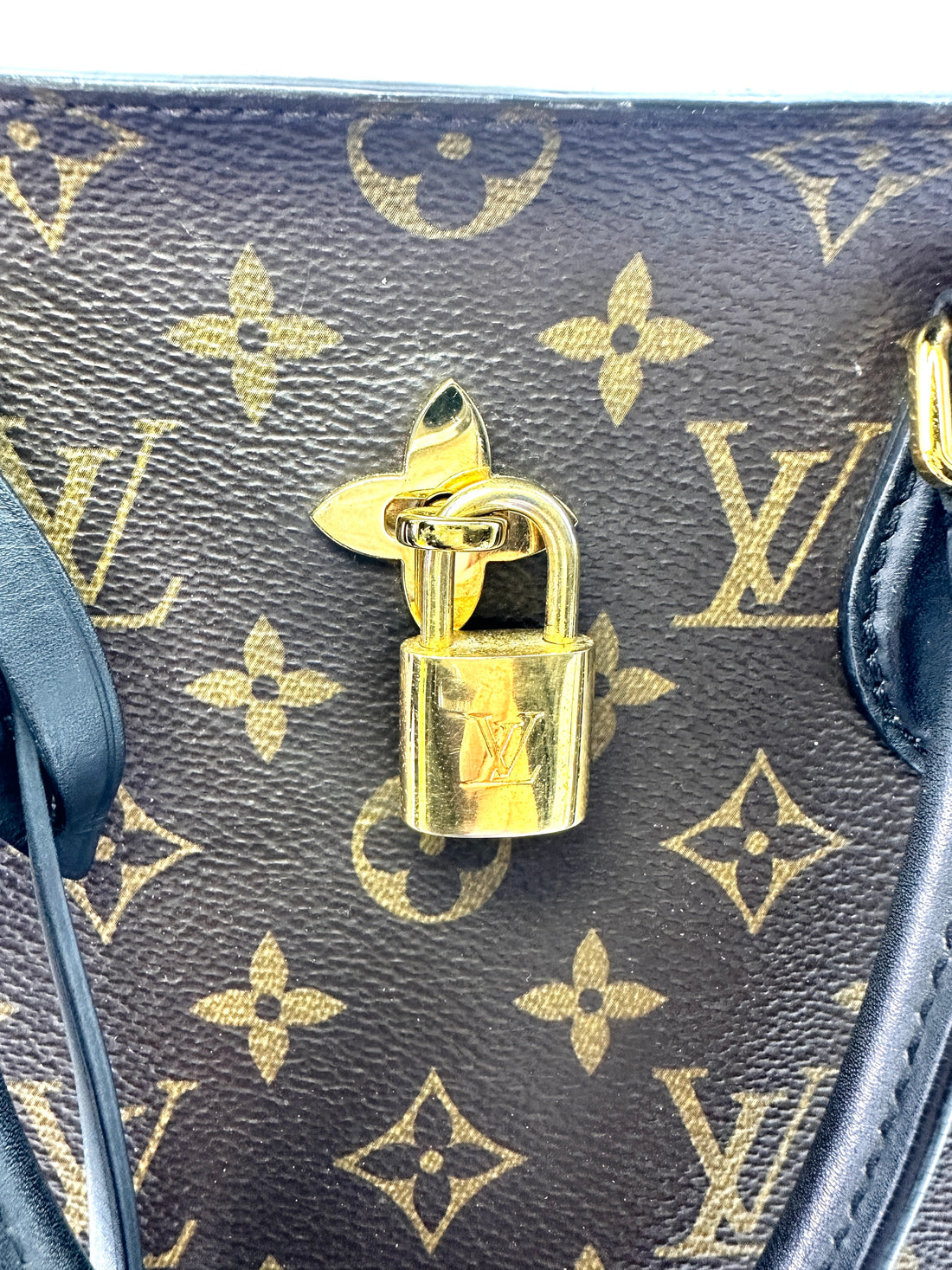 Louis Vuitton Monogram Canvas Flower Tote Handle Bag LV2156