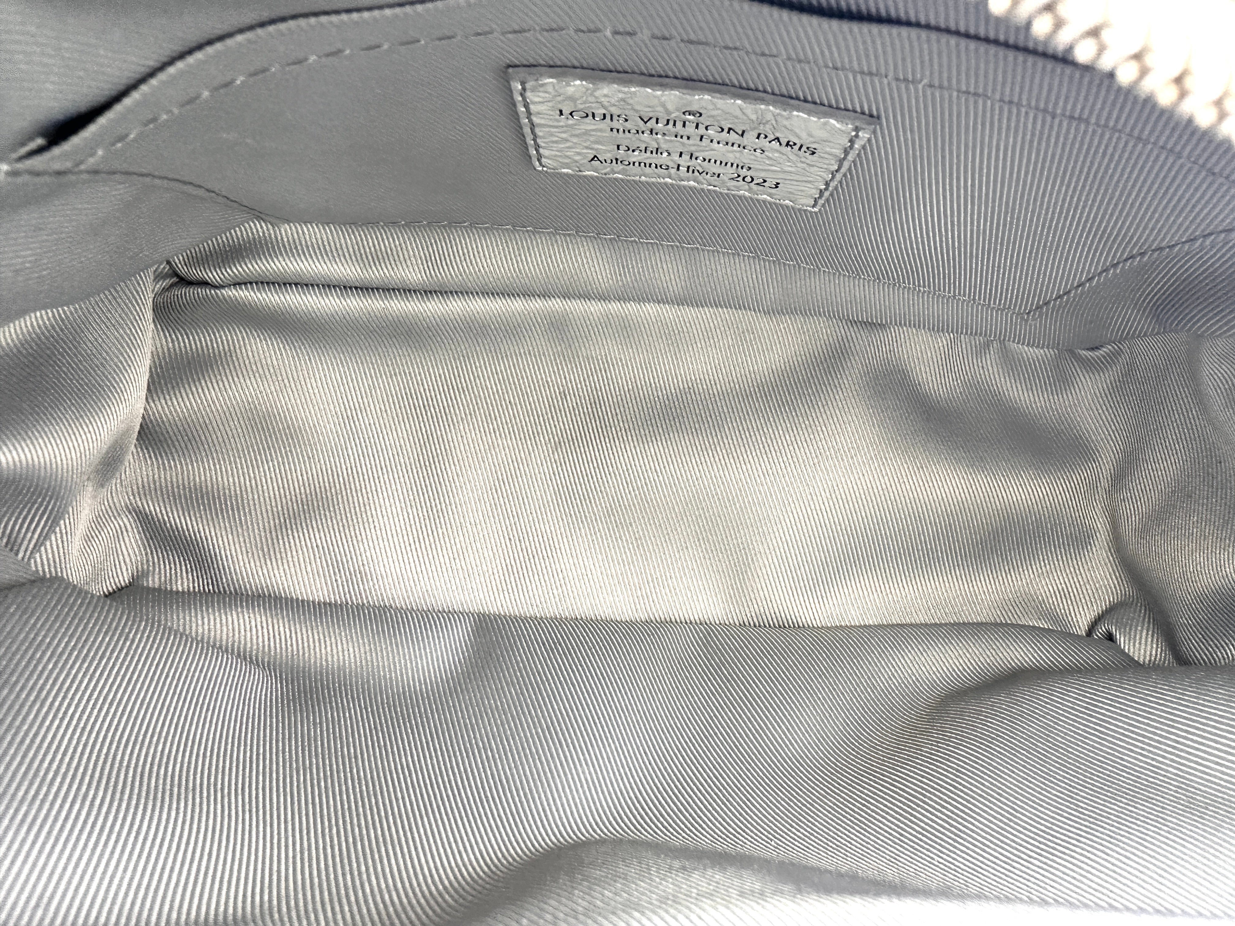 Louis Vuitton Soft Trunk Crushed Silver Metallic Leather Shoulder Bag LV2157
