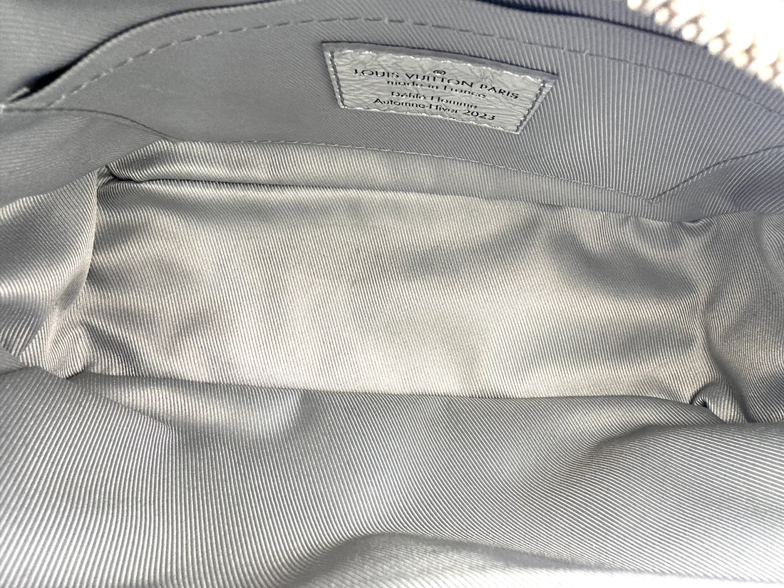 Louis Vuitton Soft Trunk Crushed Silver Metallic Leather Shoulder Bag LV2157
