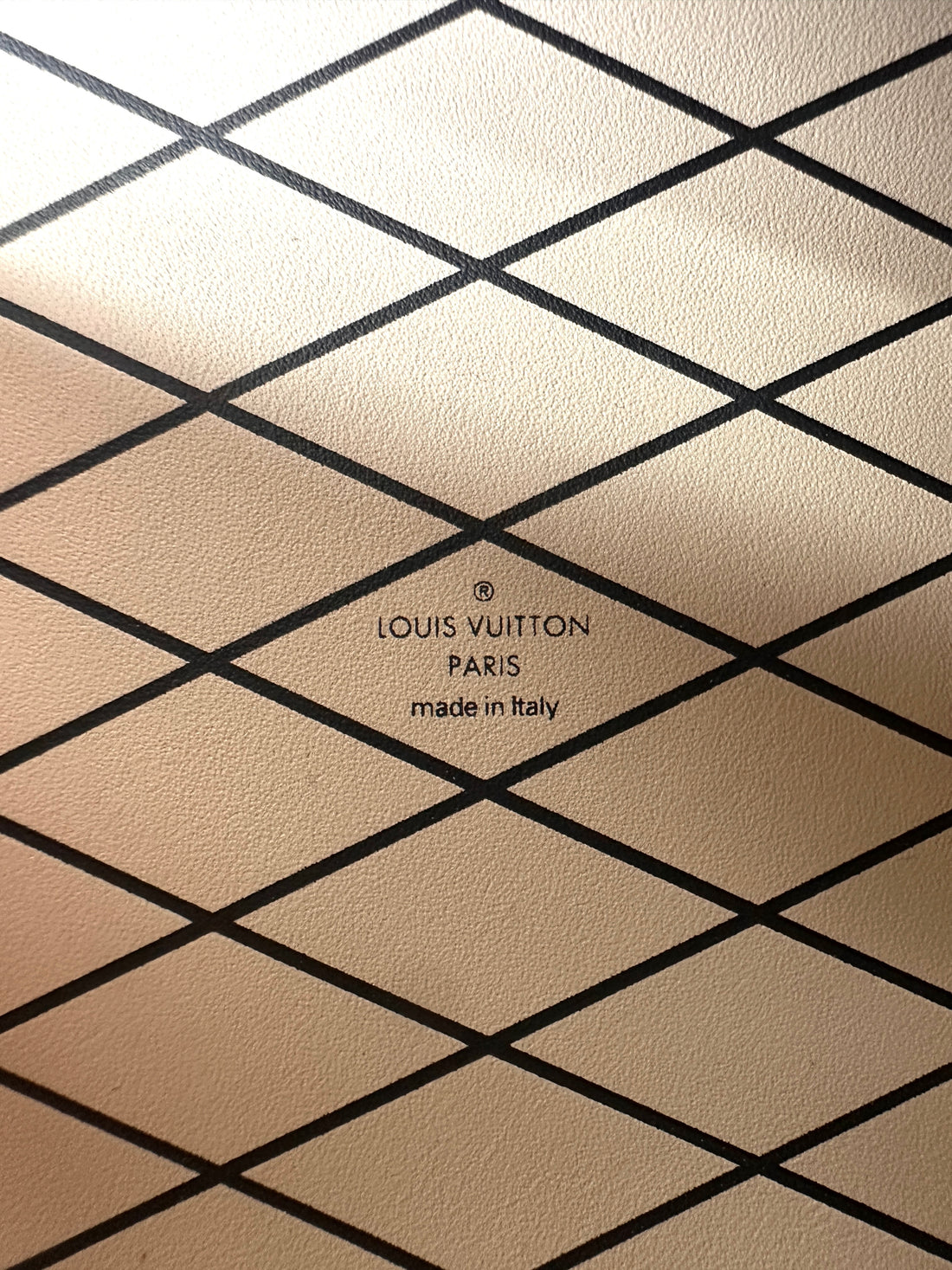 Louis Vuitton x Takashi Murakami Petite Malle Multicolor White Leather Trunk Bag LV2169