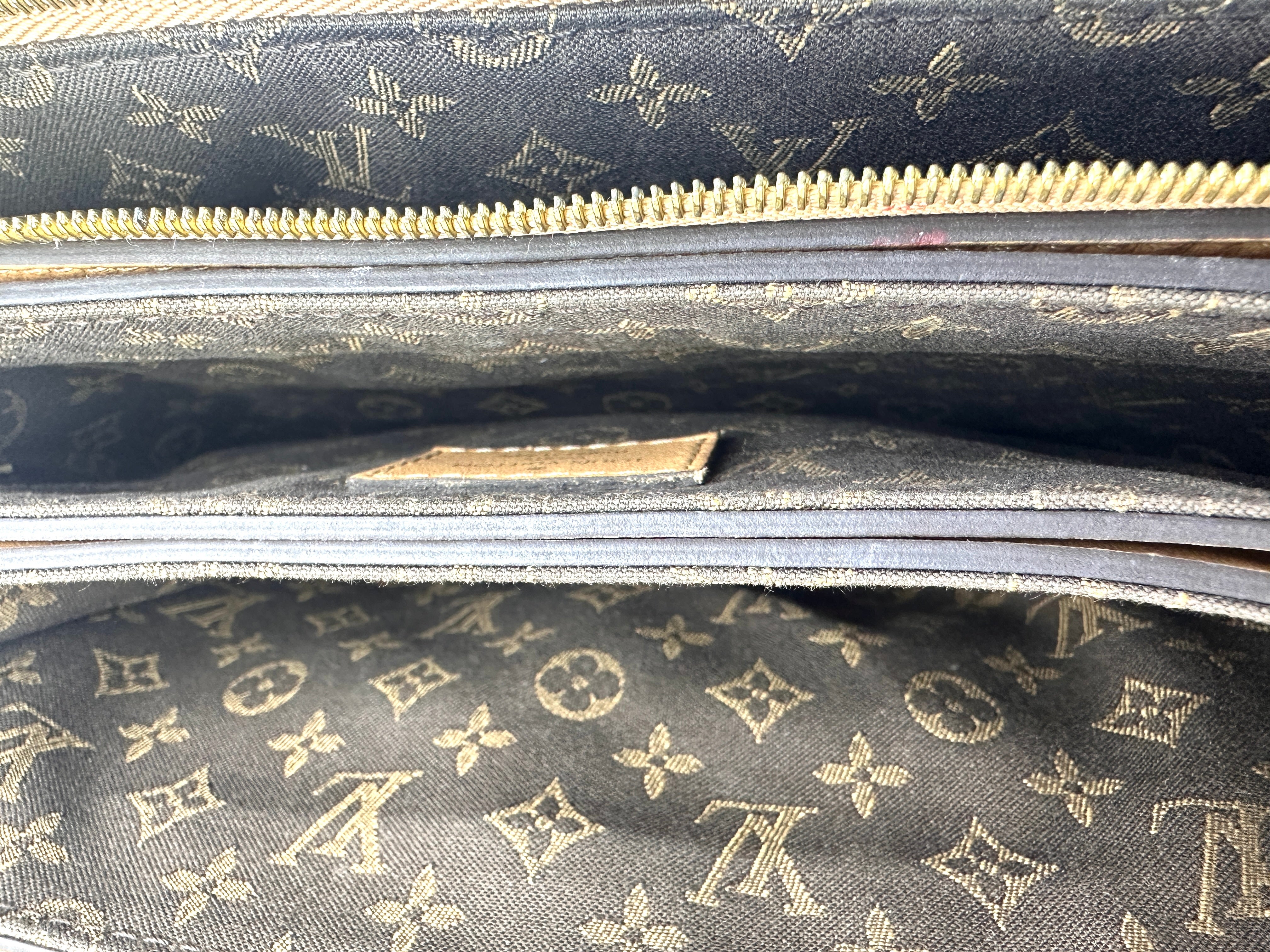 Louis Vuitton Rendez-Vous Camel Leather Shoulder Bag LV2164