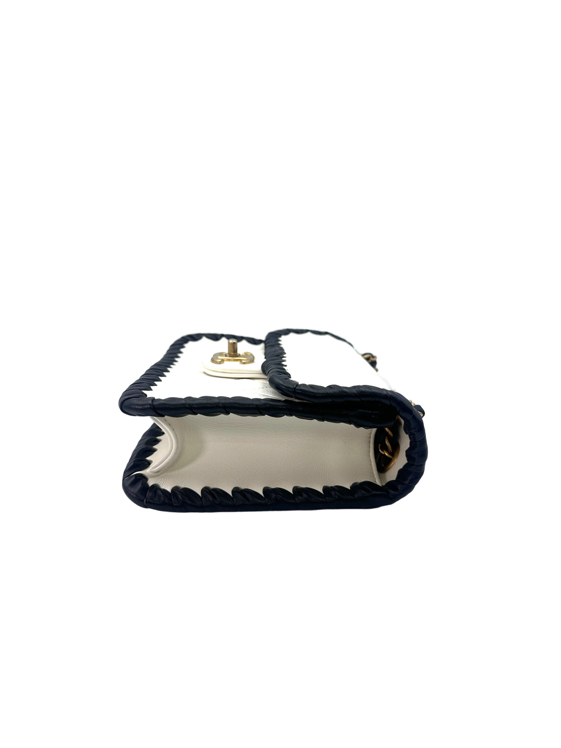 Chanel 22C White Quilted Leather Flap Bag With Black Braided(HA***8L) IRIS075