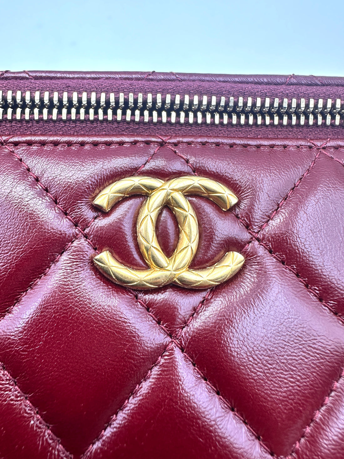 Chanel 23B Red Quilted Lambskin Vanity Case With Gold Hardware(GE***1C) CC1554