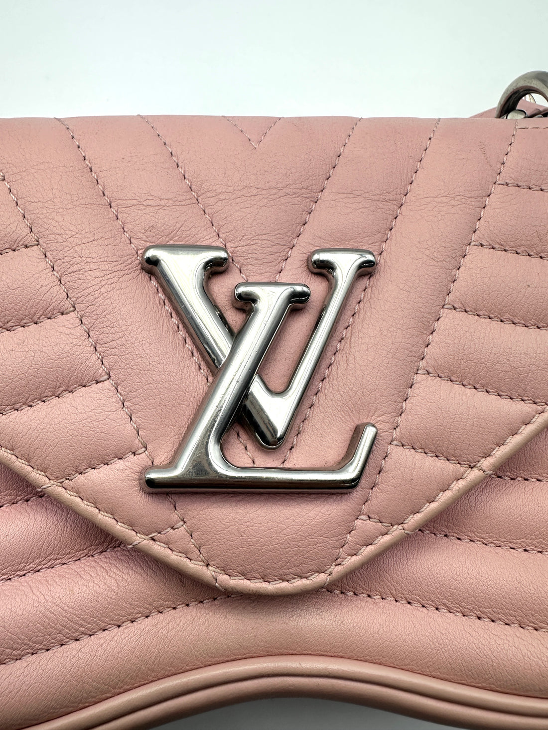 Louis Vuitton New Wave Pink Chevron Quilted Leather Shoulder Bag LV2161