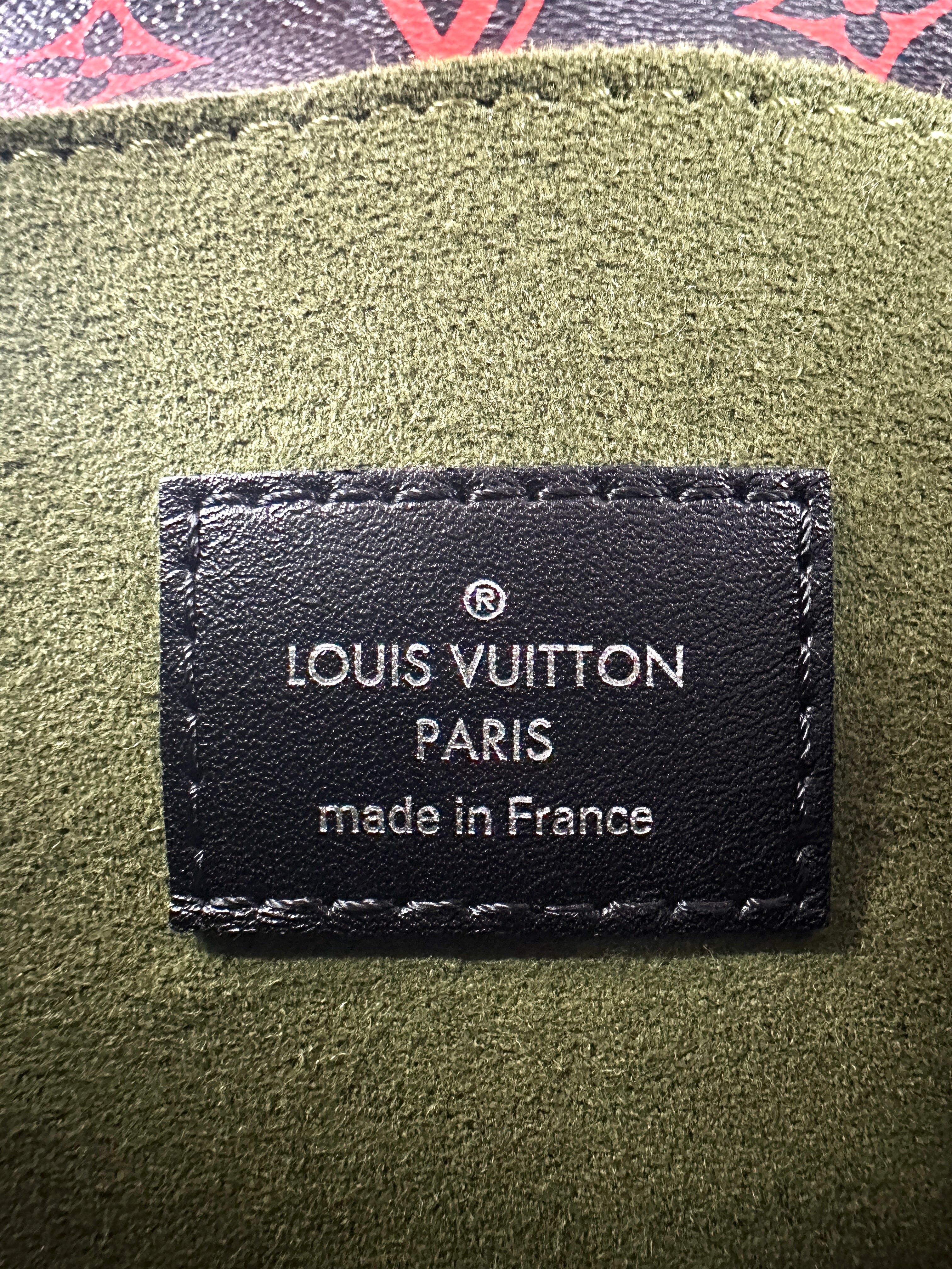 Louis Vuitton Pochette Metis Infrarouge Red/Black Monogram Canvas Shoulder Bag LV2167