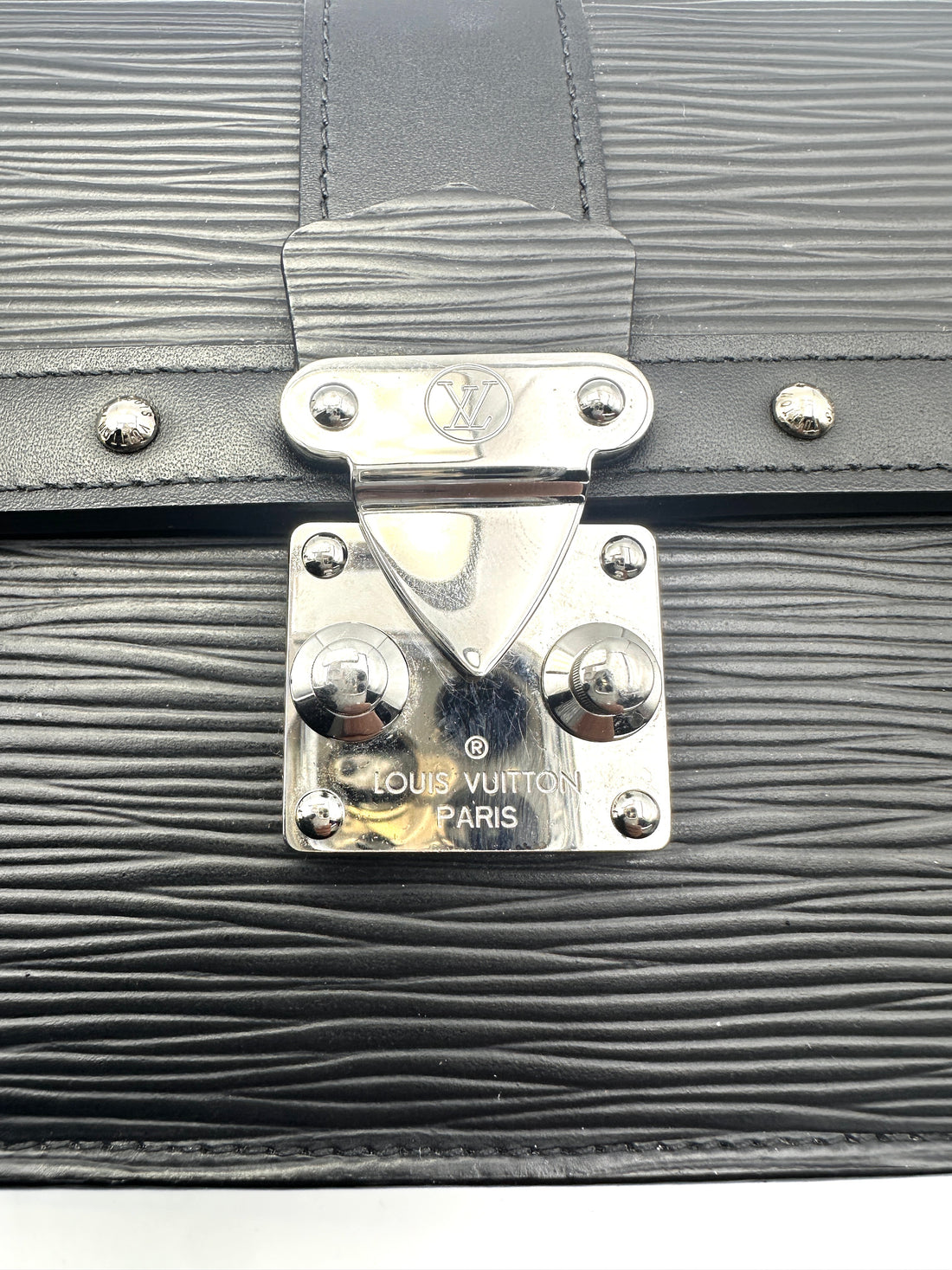 Louis Vuitton Black Epi Leather Trunk Chain Wallet LV2179
