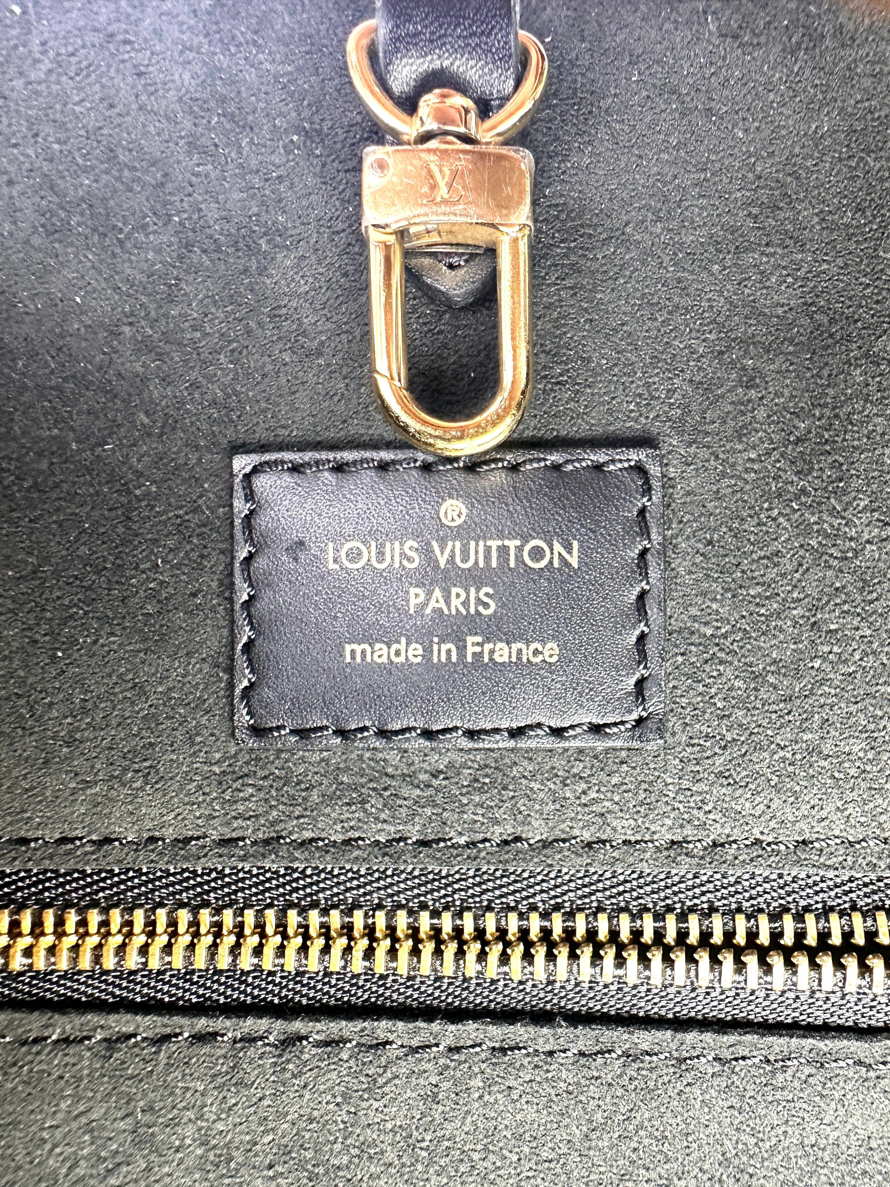 Louis Vuitton Fold Tote PM Tricolor Leather Handle Bag LV2178