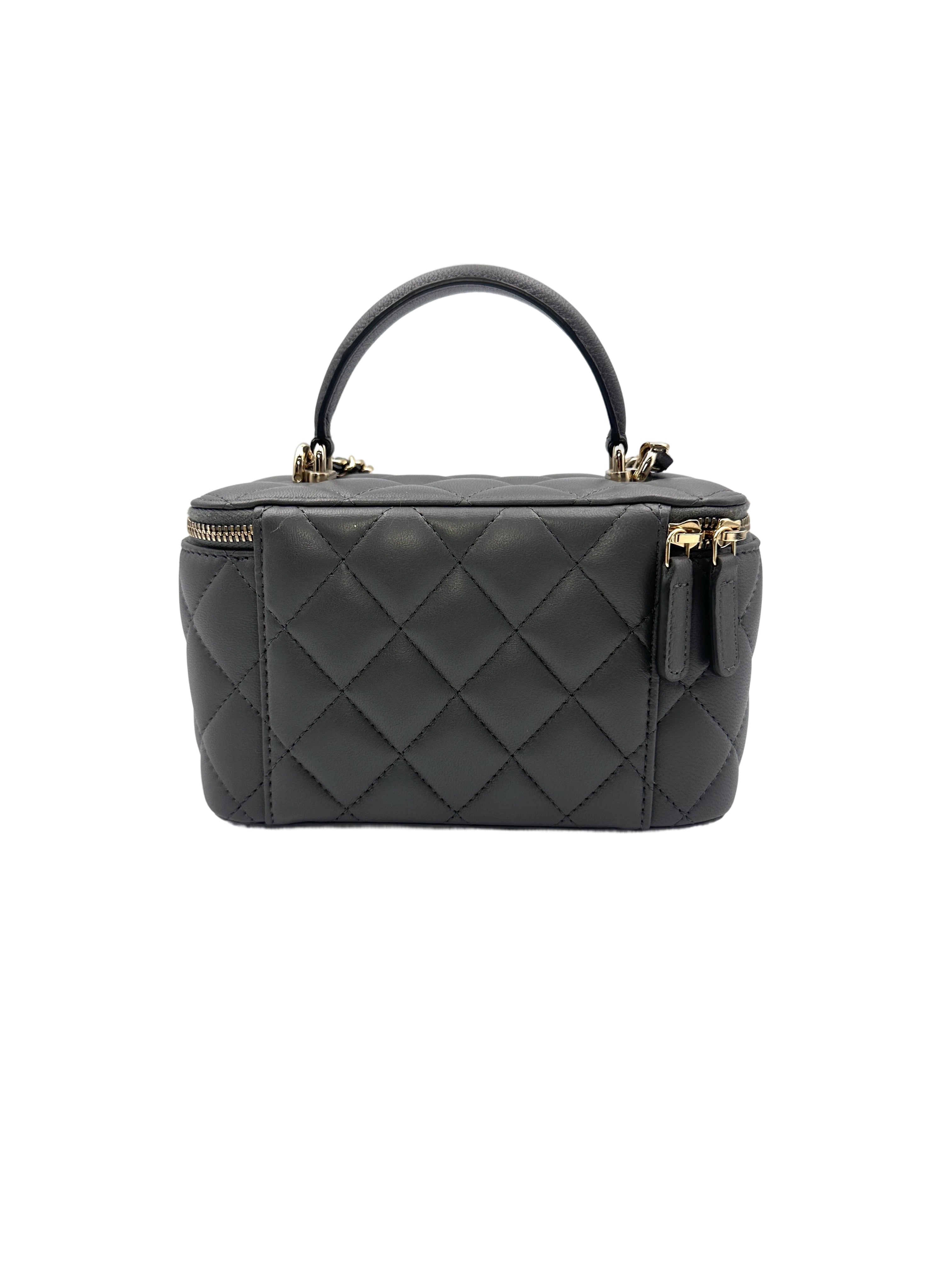 Chanel Grey Quilted Lambskin Top Handle Vanity Case(N5***T5) CC1559