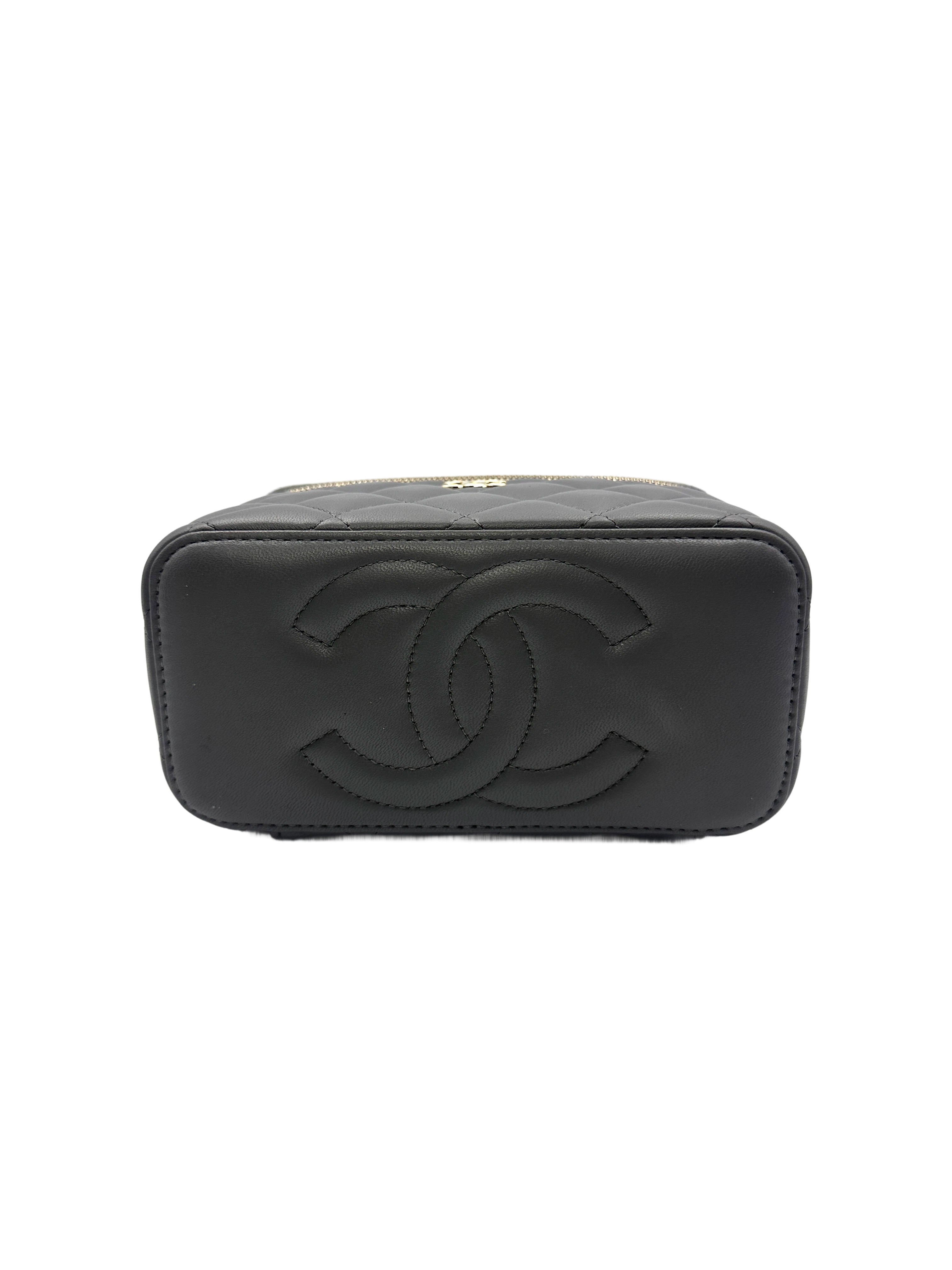 Chanel Grey Quilted Lambskin Top Handle Vanity Case(N5***T5) CC1559