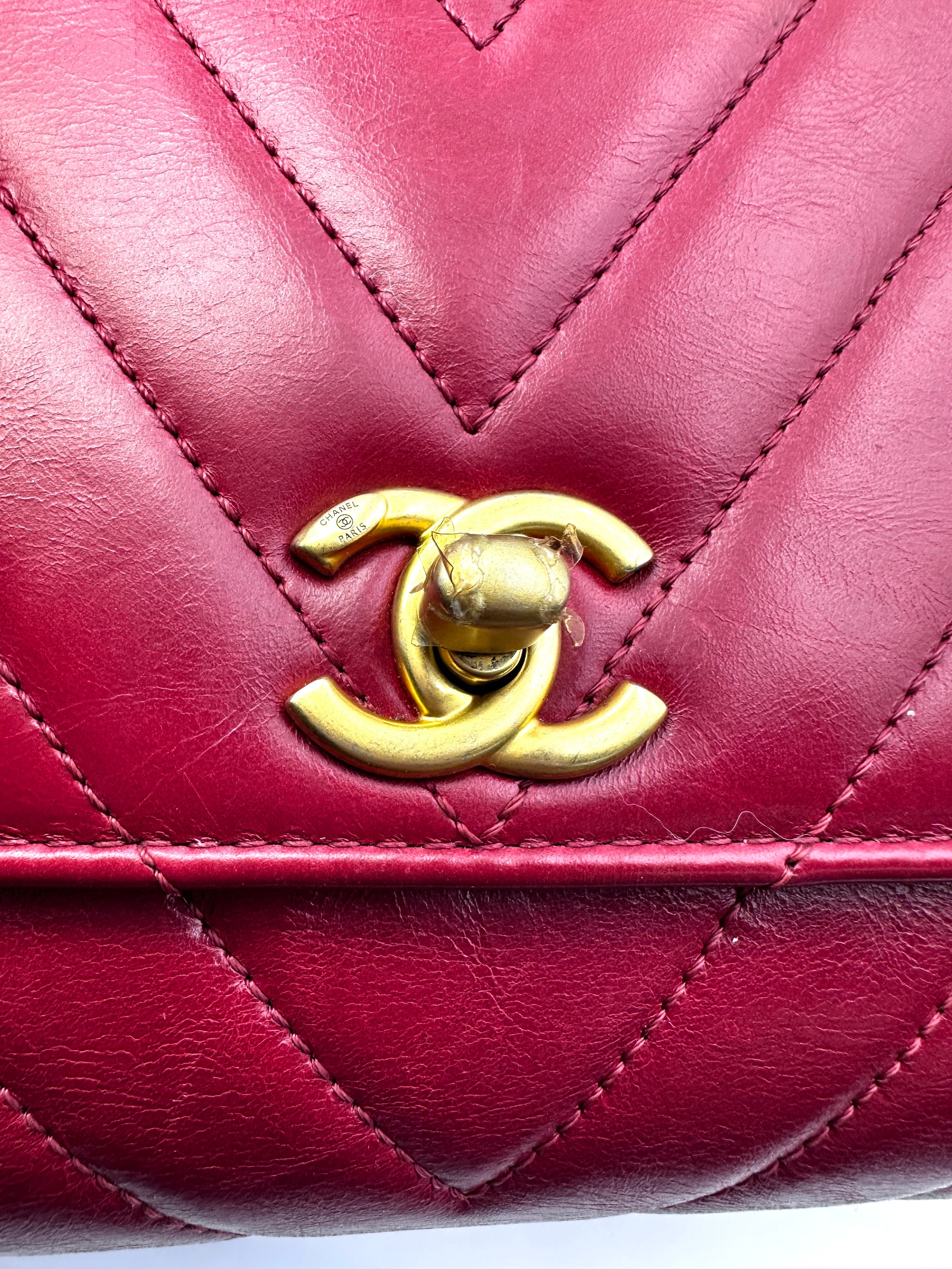 Chanel CoCo Handle Red Chevron Quilted Leather Small Size Handle Bag(24***64) CC1561