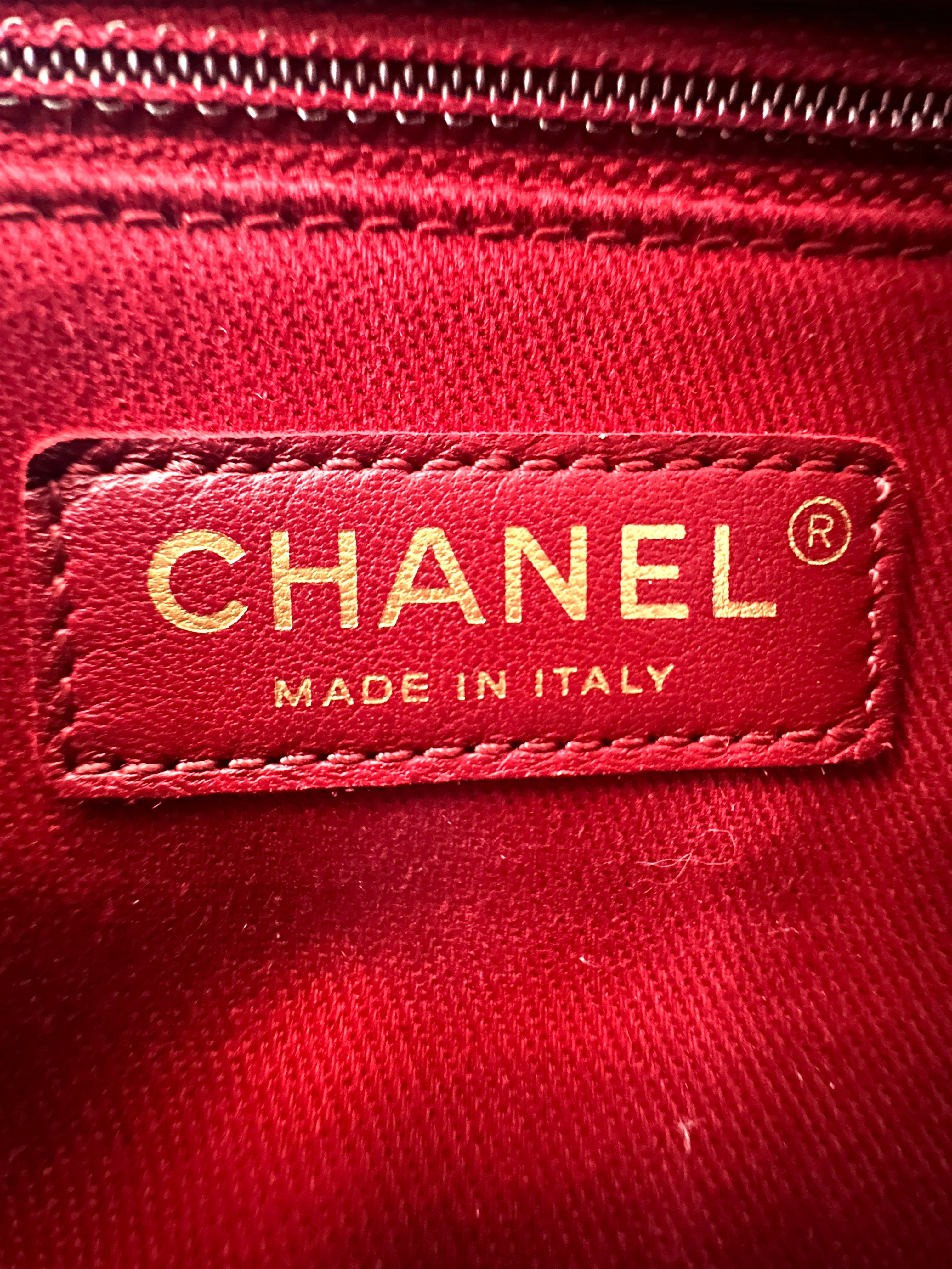 Chanel CoCo Handle Red Chevron Quilted Leather Small Size Handle Bag(24***64) CC1561