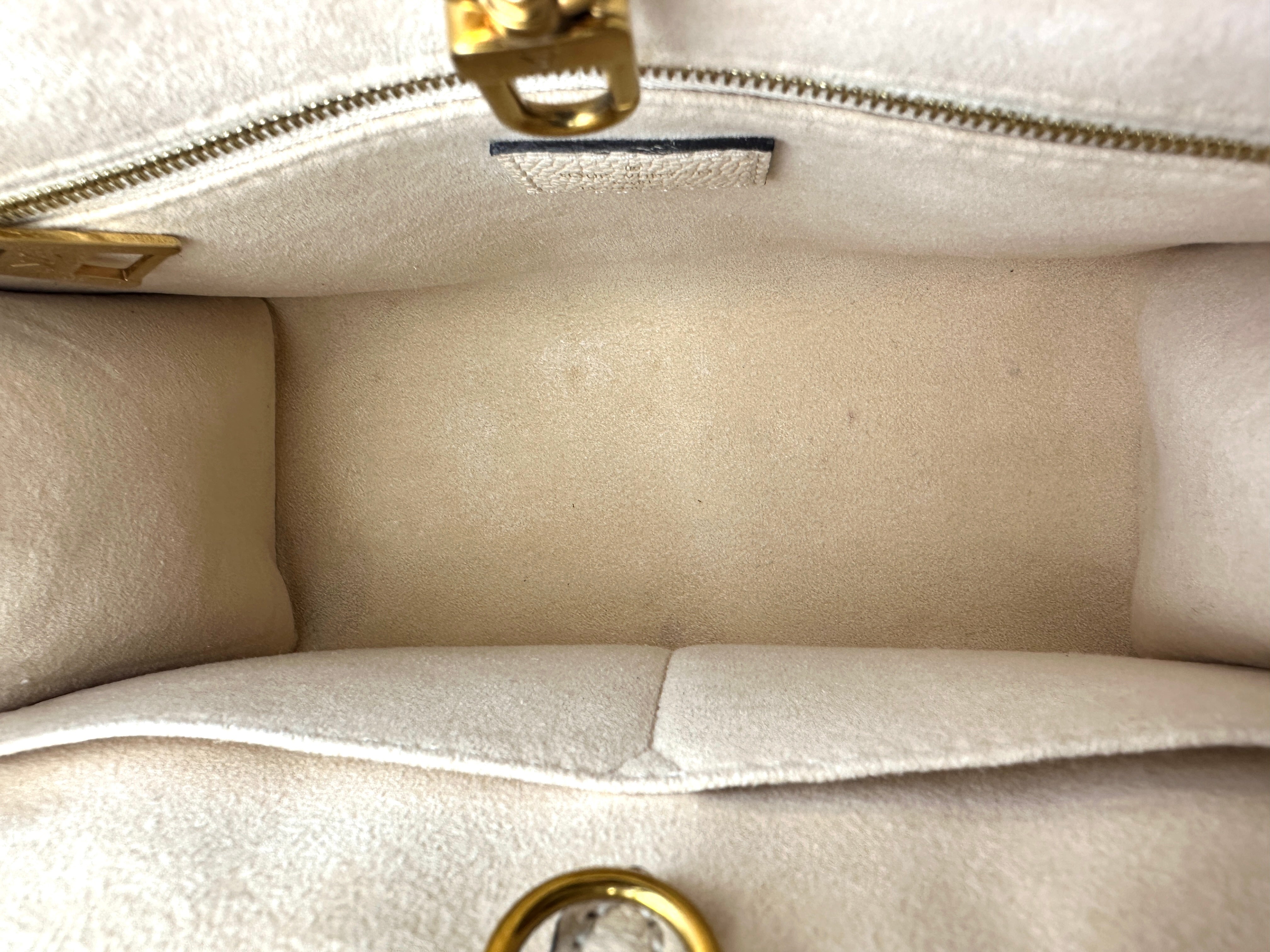 Louis Vuitton OnTheGo PM Beige/Brown Bicolor Monogram Empreinte Leather Handle Bag LV2193