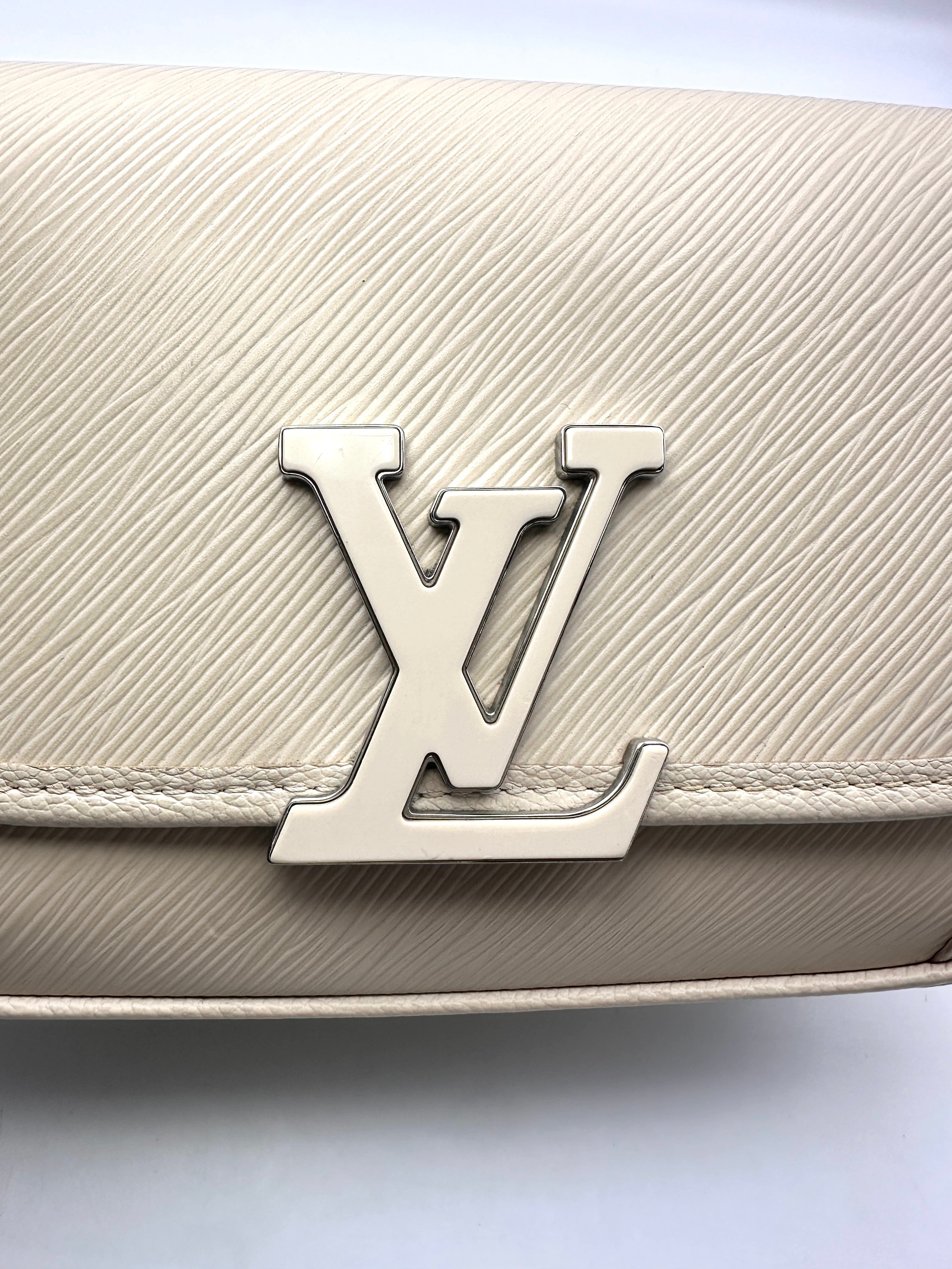 Louis Vuitton Buci White Epi Leather Shoulder Bag LV2192