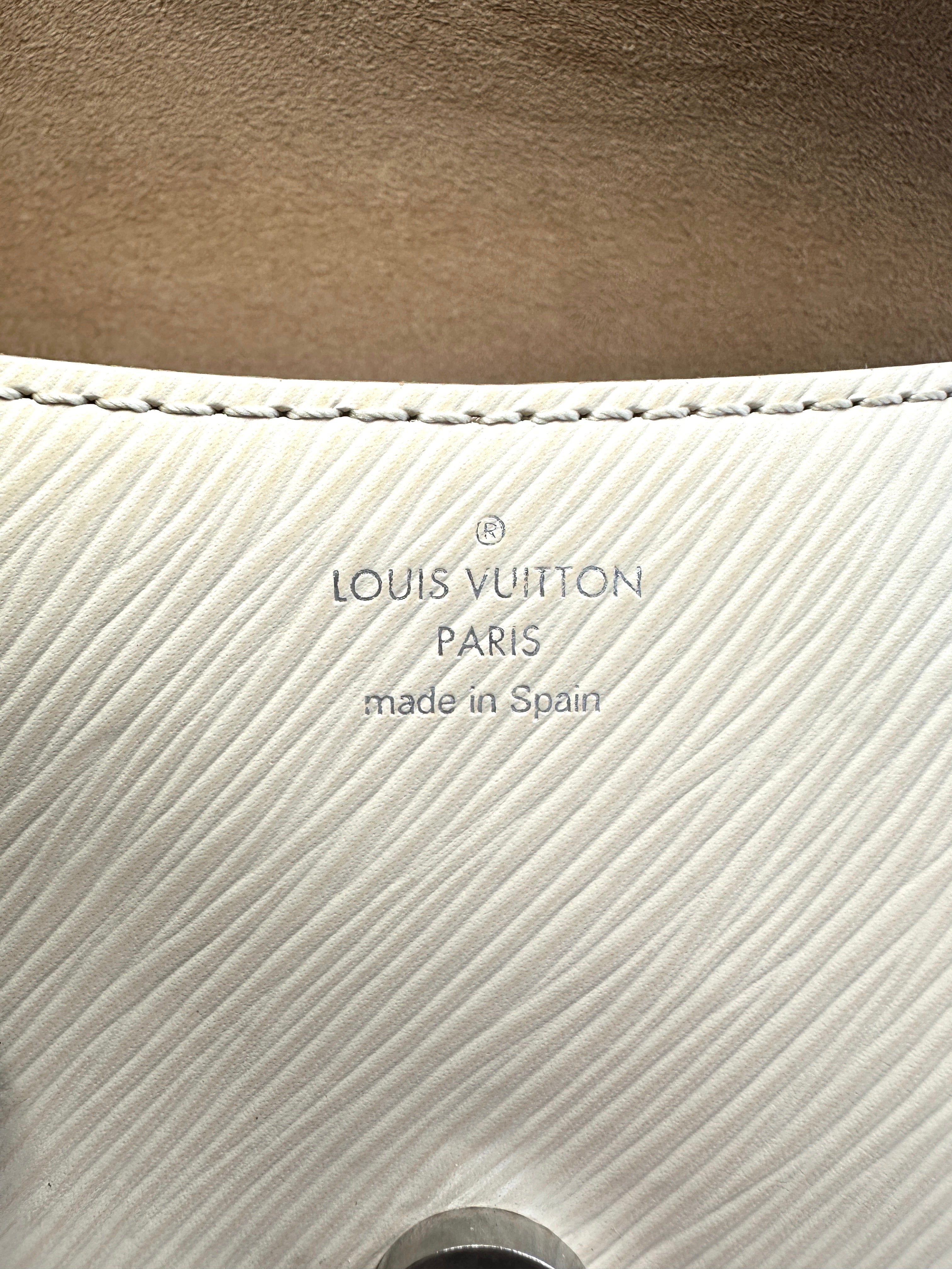 Louis Vuitton Buci White Epi Leather Shoulder Bag LV2192