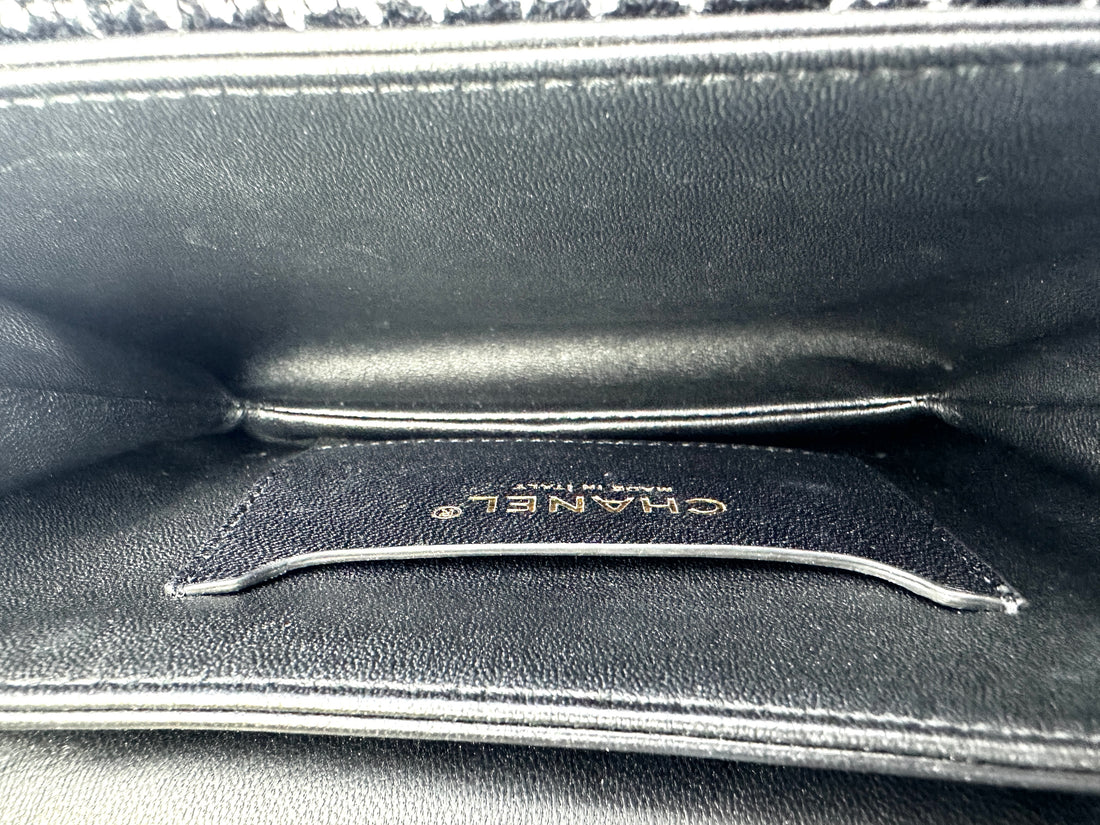 Chanel Black/White Tweed Top Handle Flap Bag With Gold Buckle(JC***J1) IRIS079