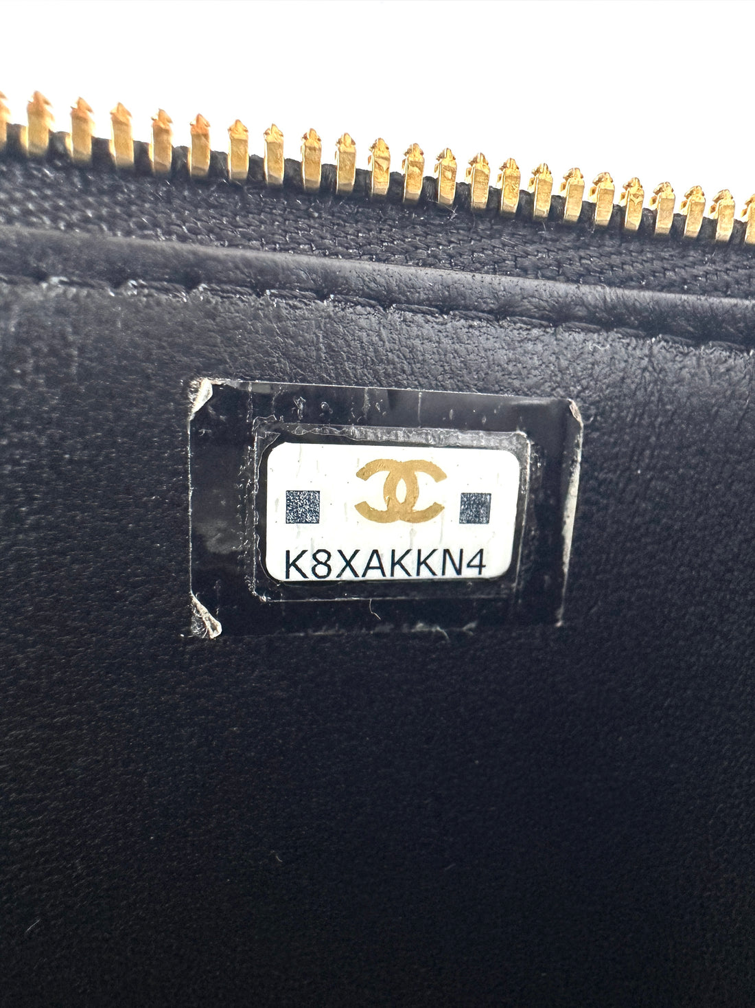Chanel Black Quilted Leather Vanity Case With Gold Charms Chain(K8***N4) IRIS082