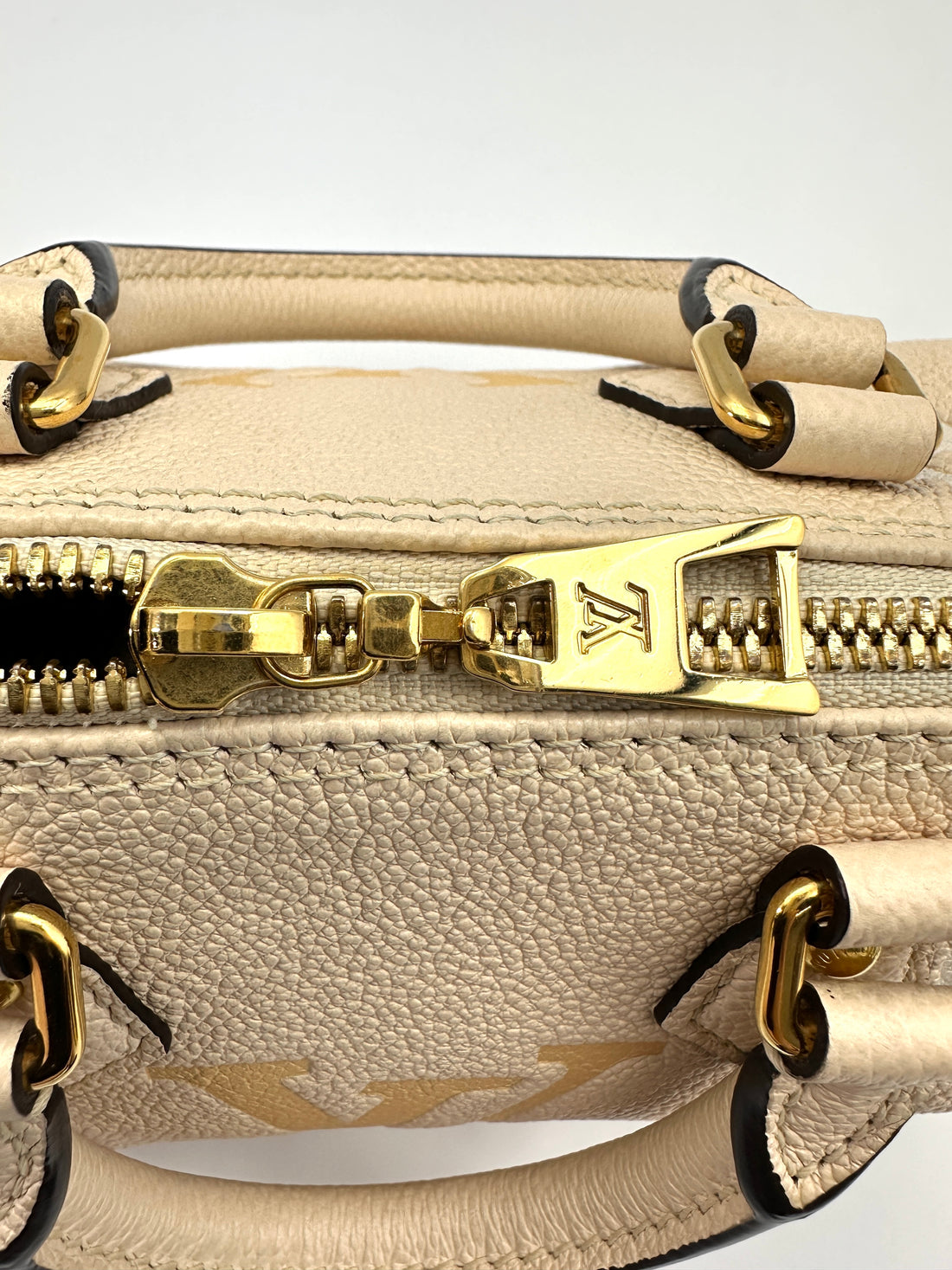 Louis Vuitton Papillon BB Beige Monogram Empreinte Leather Handle Bag With Pouch LV2206