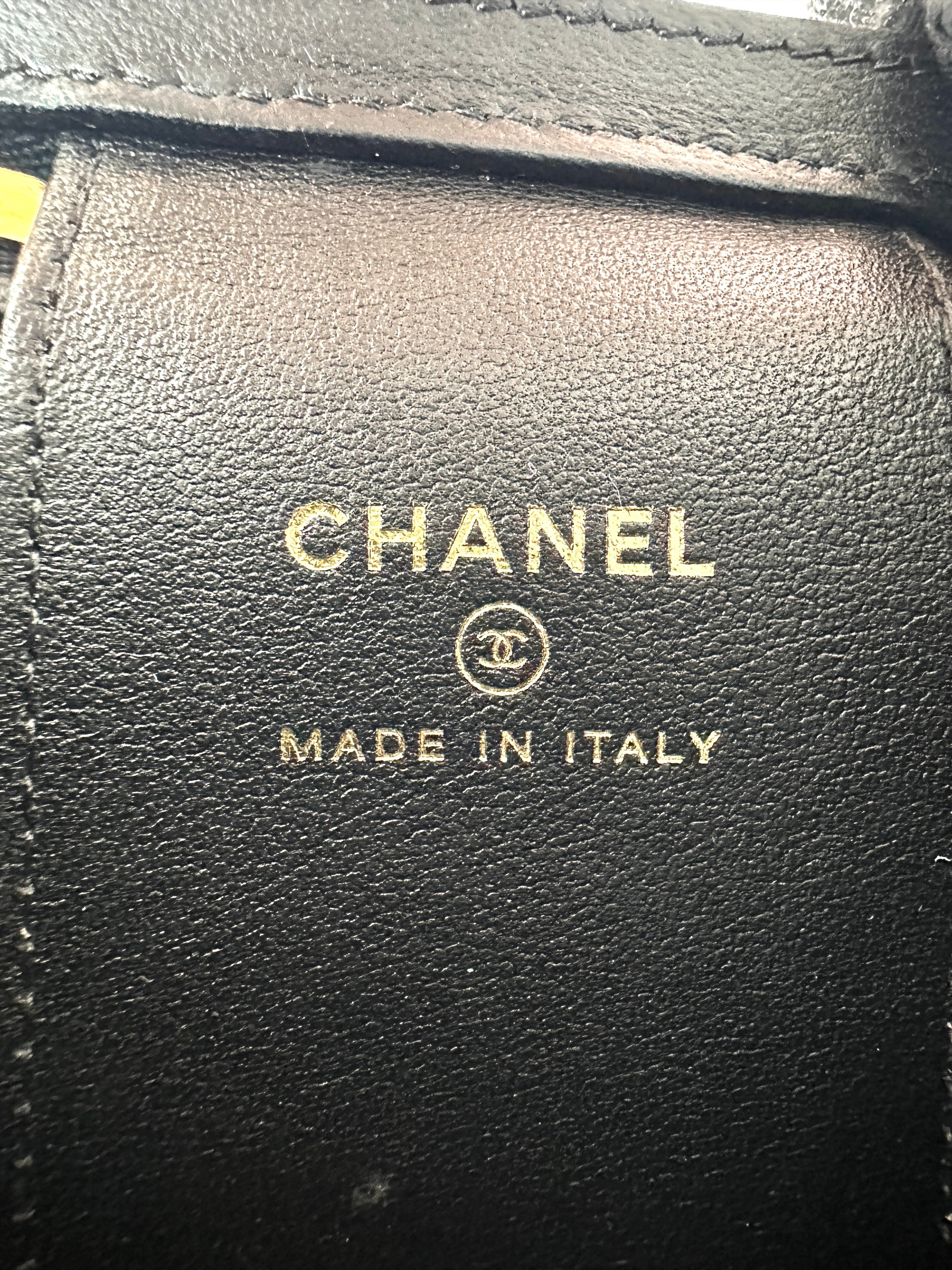 Chanel Black Quilted Lambskin Vanity Case With Enamel Coco Ball(J8***J5) CC1571