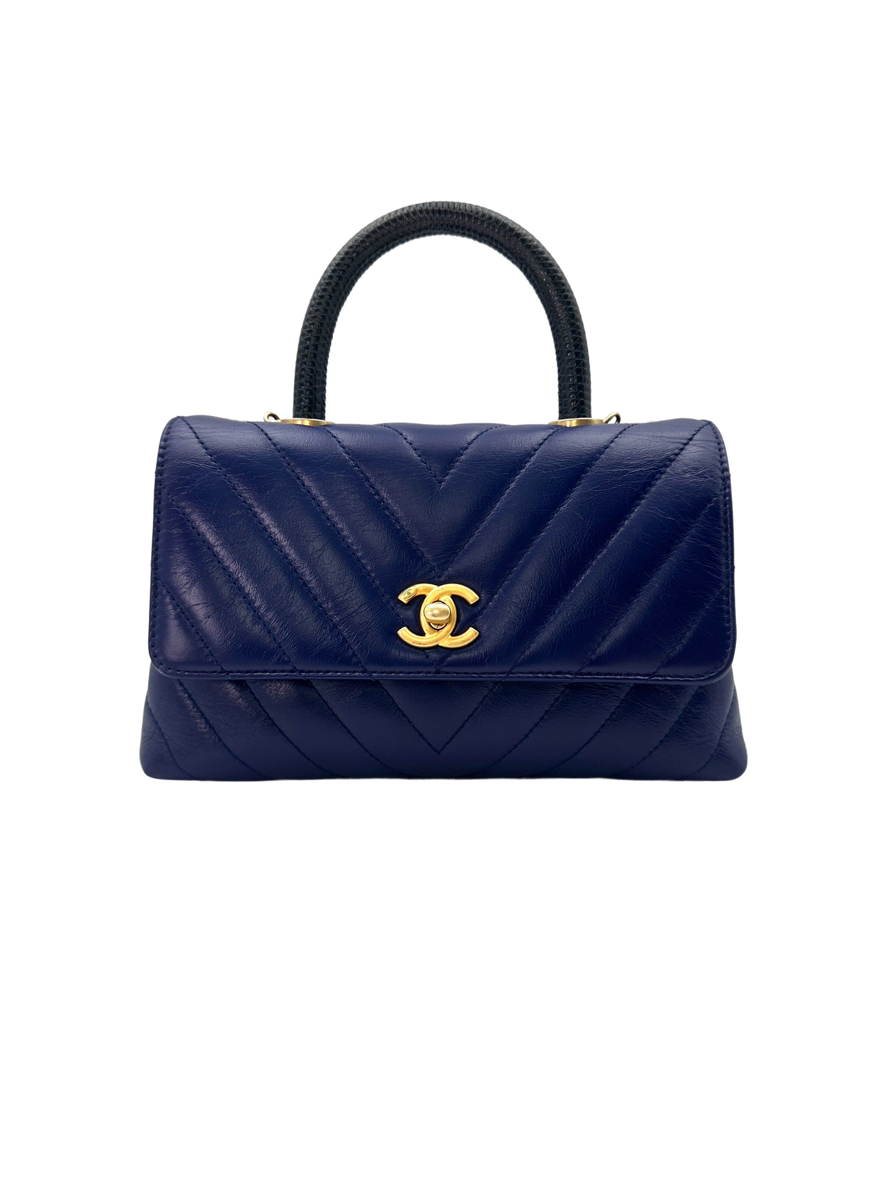 Chanel CoCo Handle Navy Chevron Quilted Leather Lizard Embossed Handle Bag(25***38) CC1574