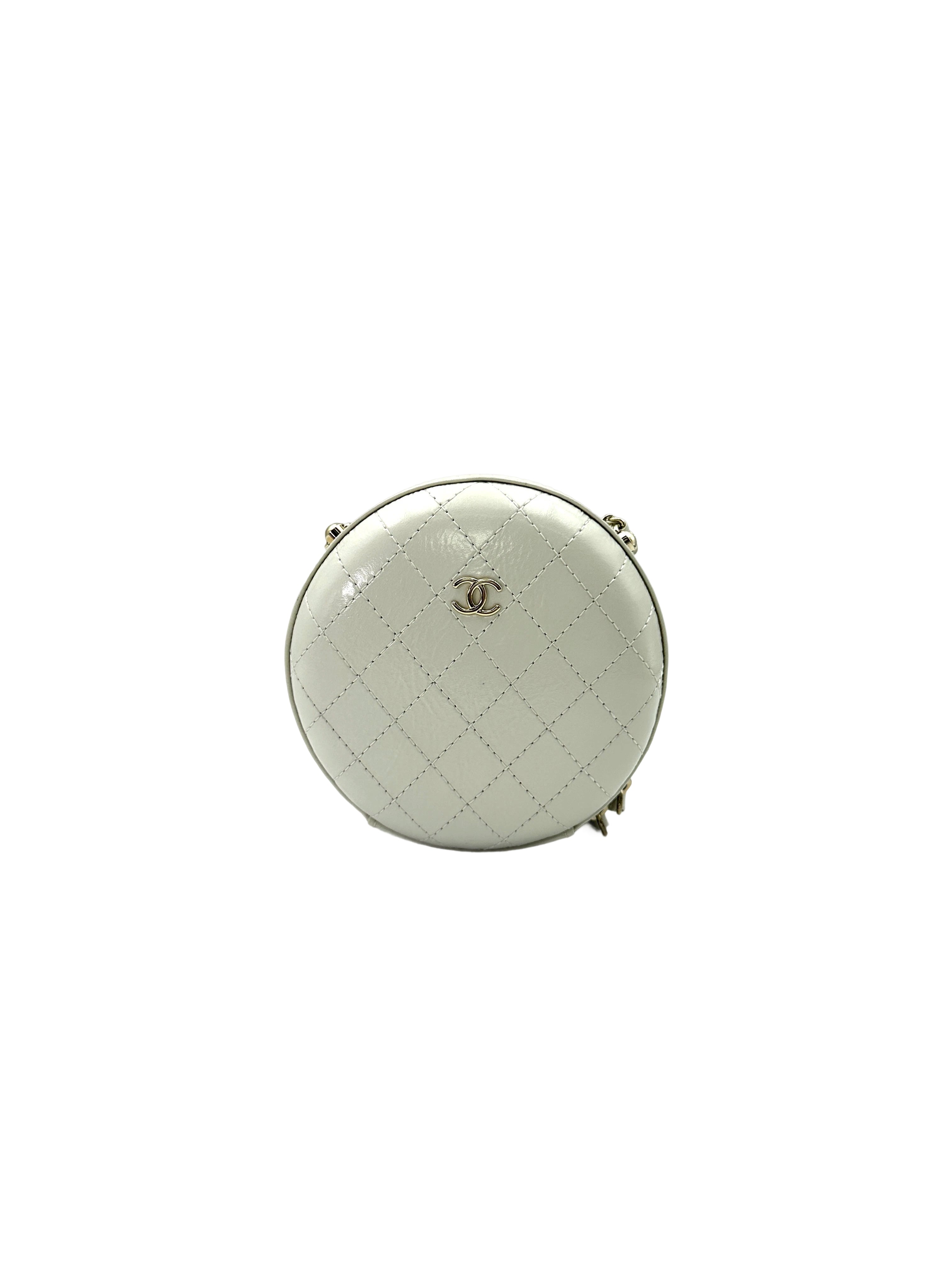 Chanel White Quilted Leather Round Clutch With Chain(27***63) CC1581