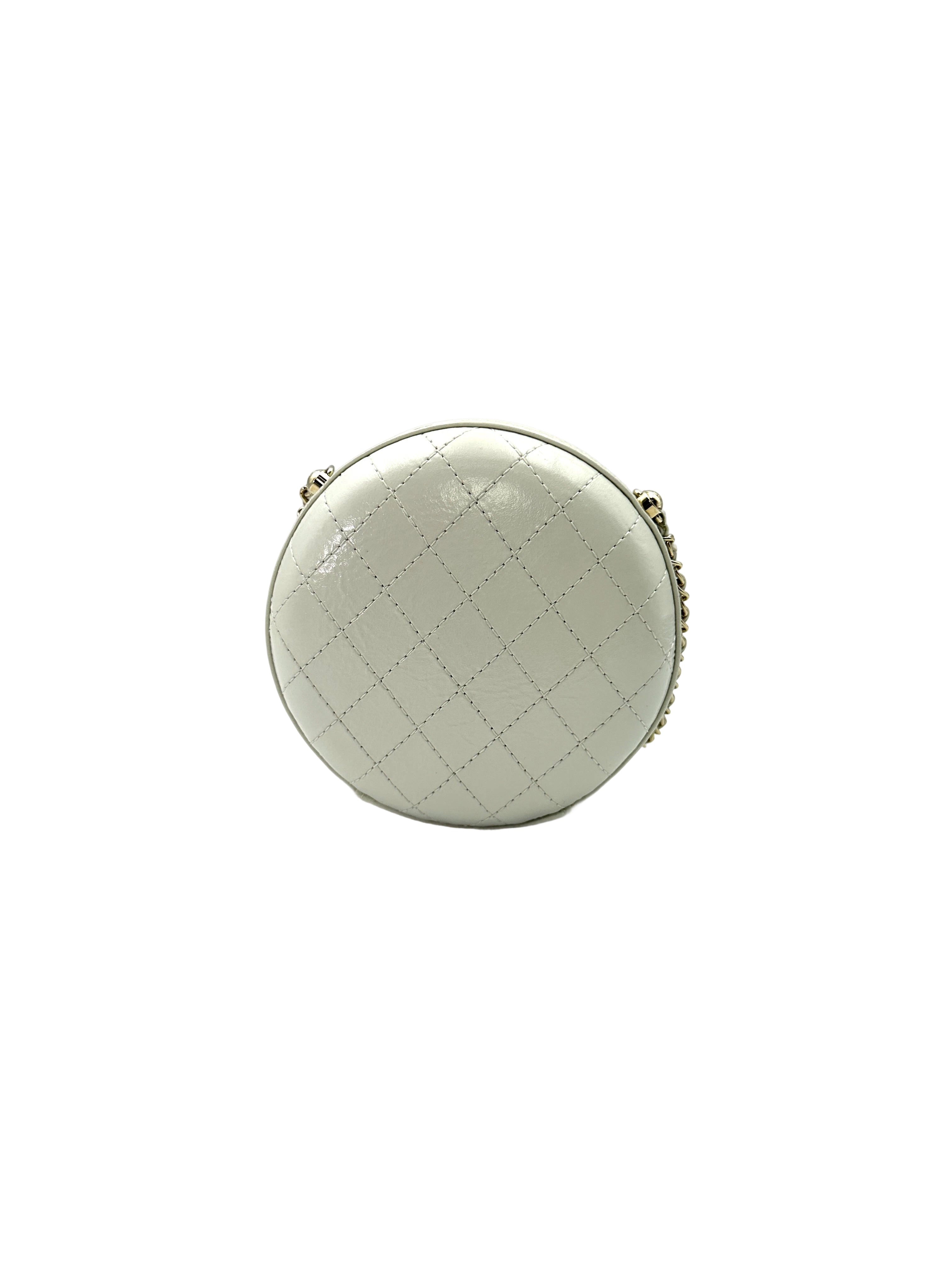 Chanel White Quilted Leather Round Clutch With Chain(27***63) CC1581