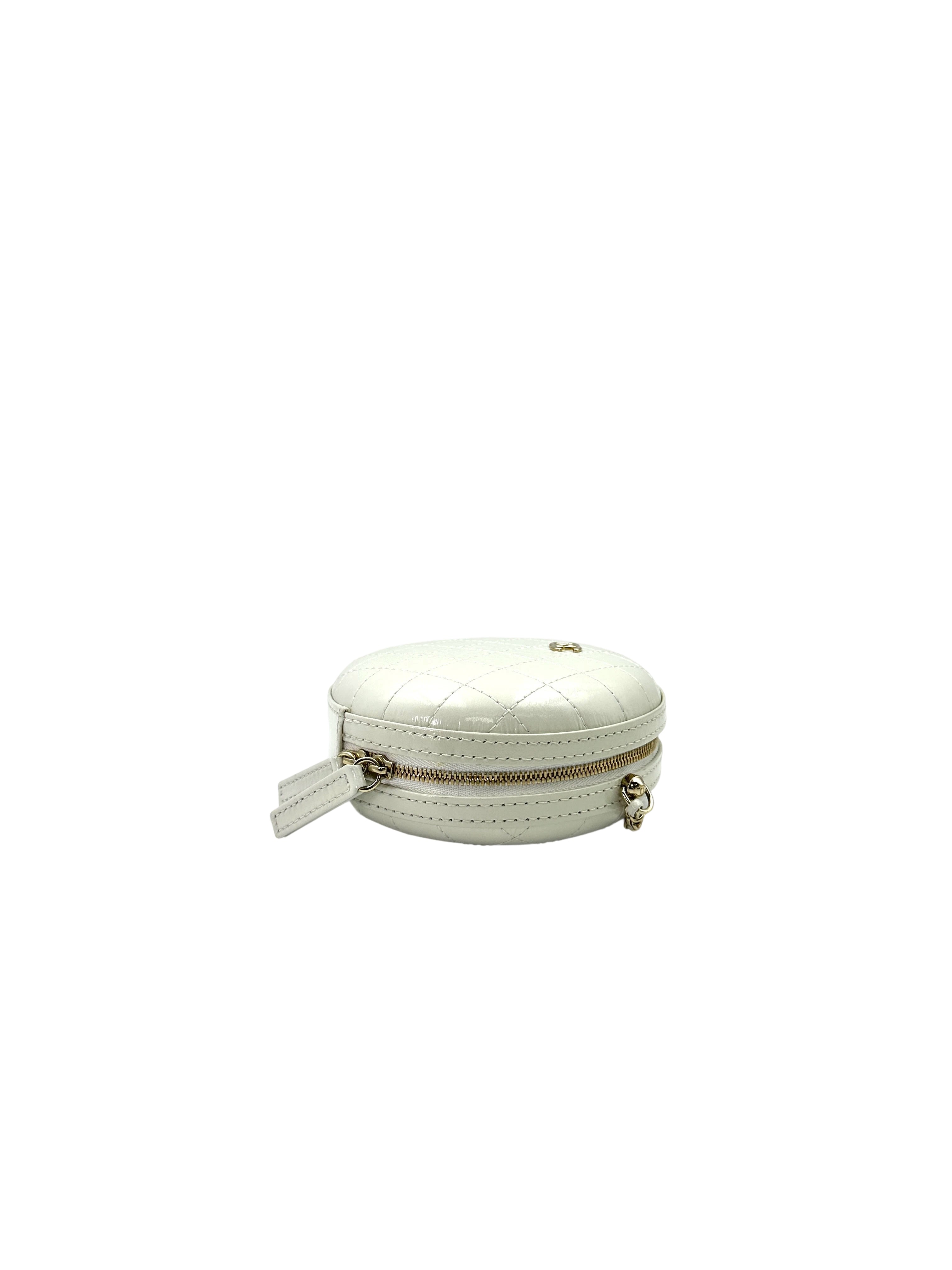 Chanel White Quilted Leather Round Clutch With Chain(27***63) CC1581