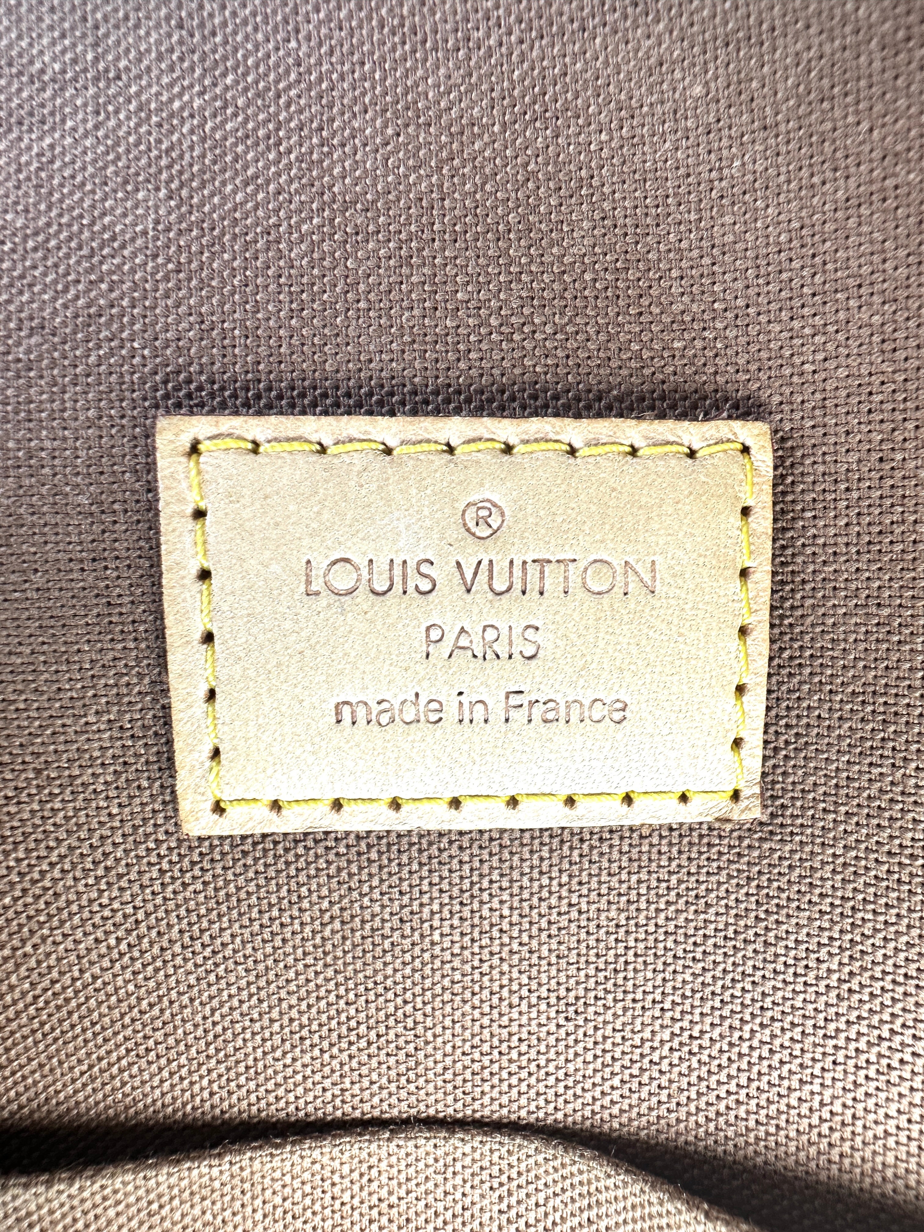 Louis Vuitton Lockit Monogram Canvas Handle Bag LV2219