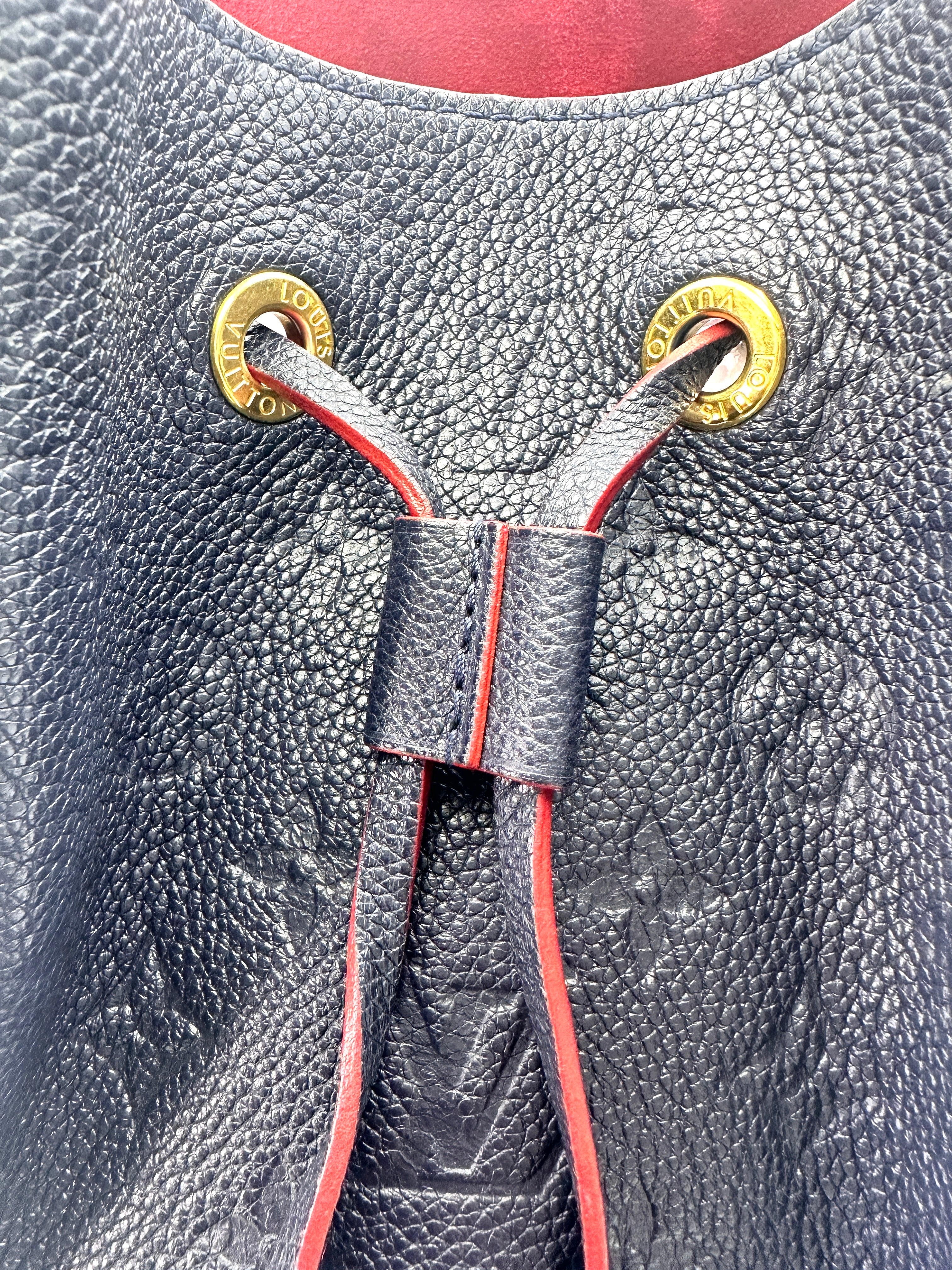 Louis Vuitton NeoNeo MM Black Monogram Empreinte Leather Bucket Bag LV2225